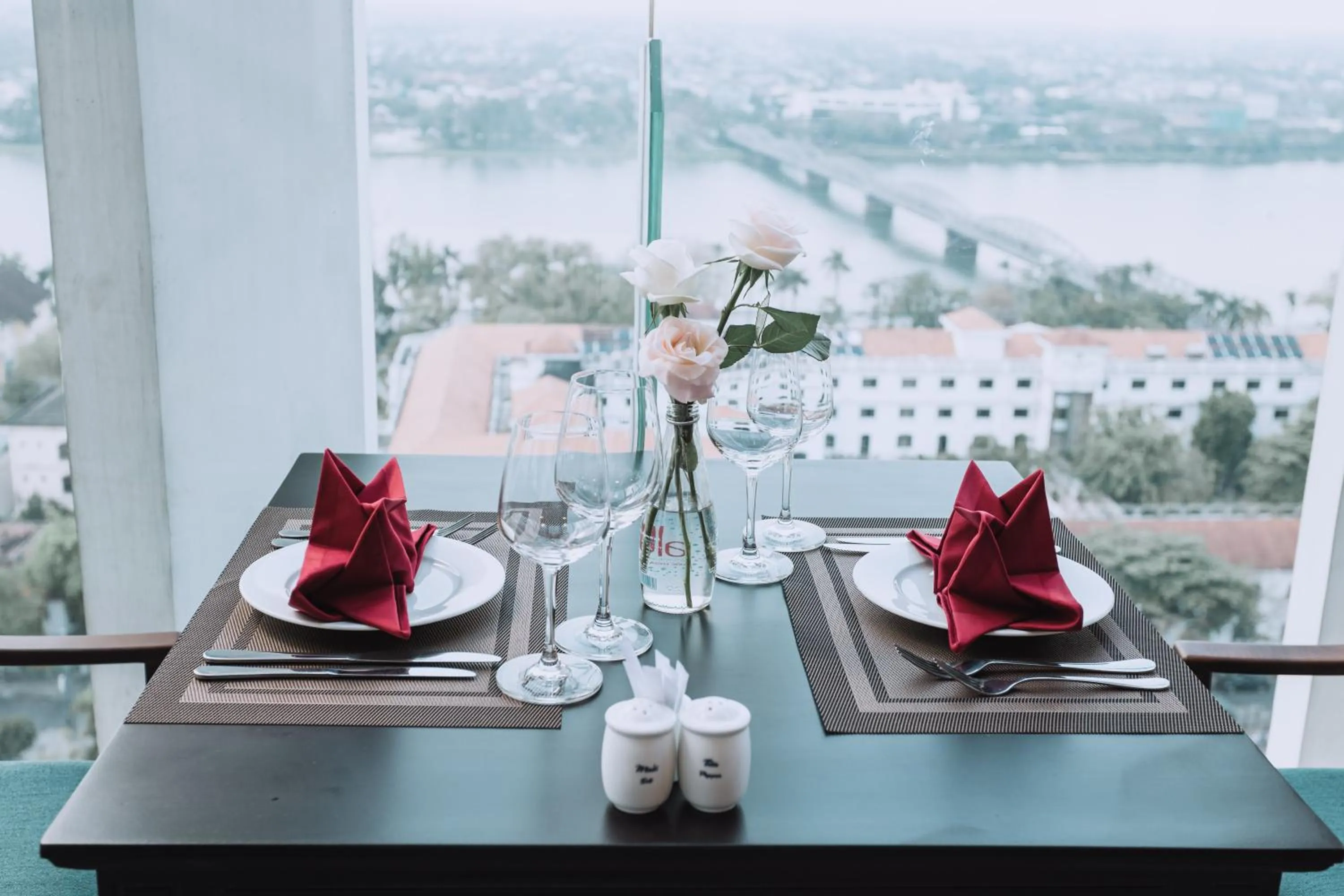 Restaurant/places to eat in White Lotus Hue Hotel