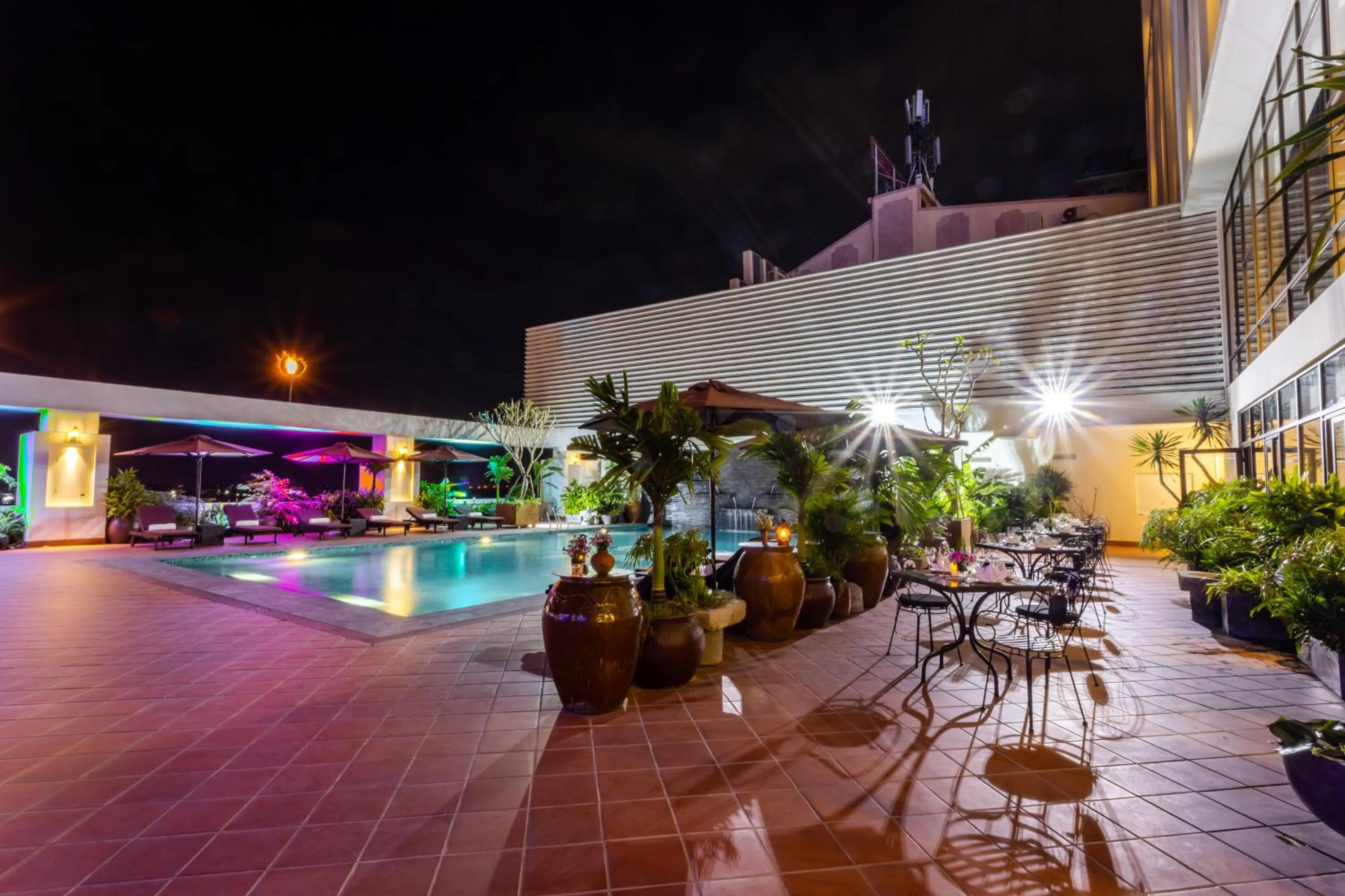 Swimming pool in White Lotus Hue Hotel