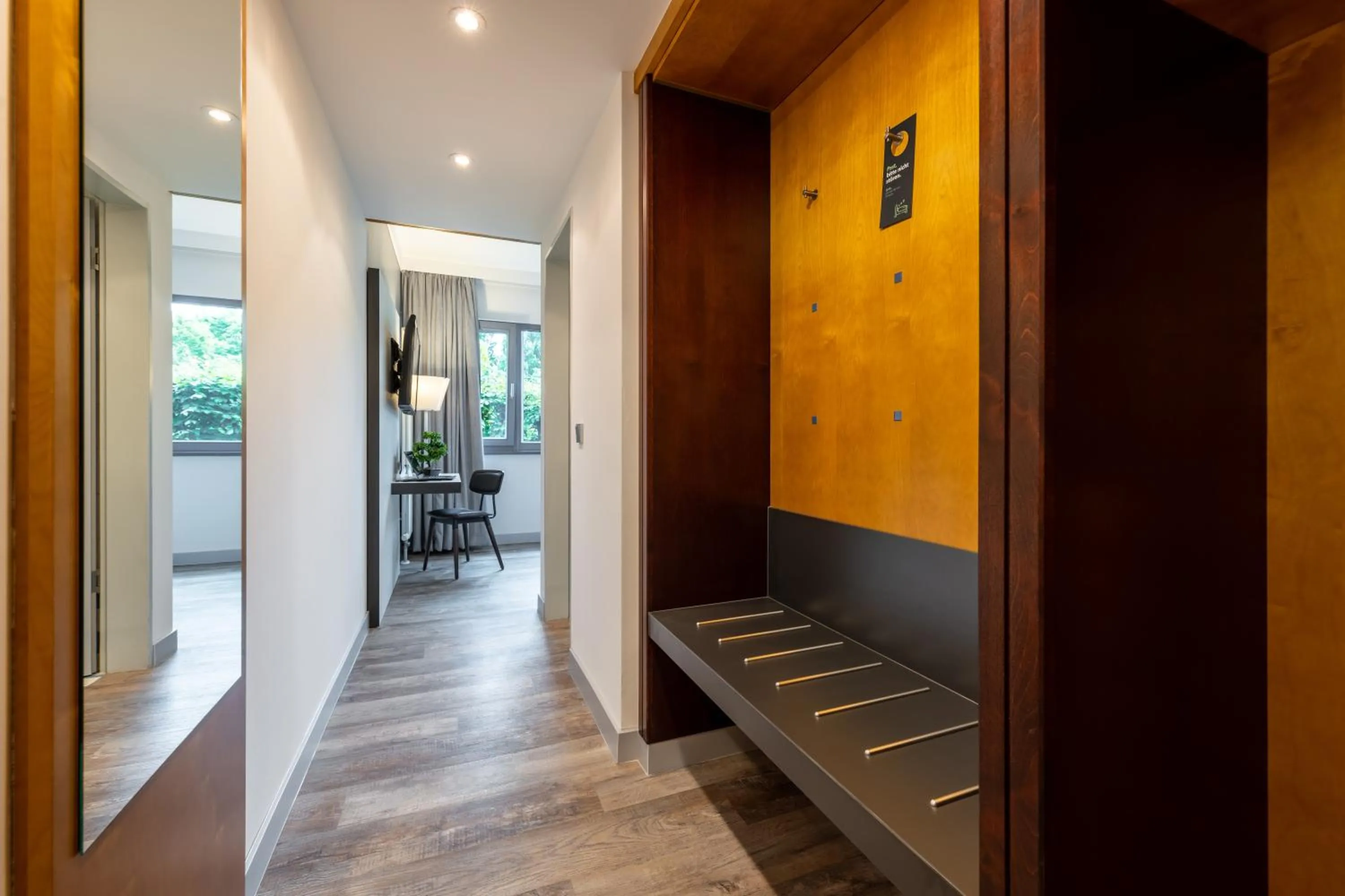 Photo of the whole room in Coffee Fellows Hotel Leipheim Süd