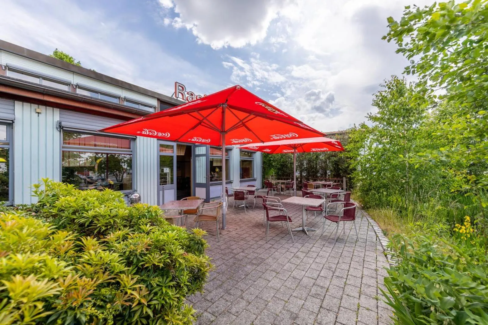 Restaurant/places to eat in Dresdner Tor Süd