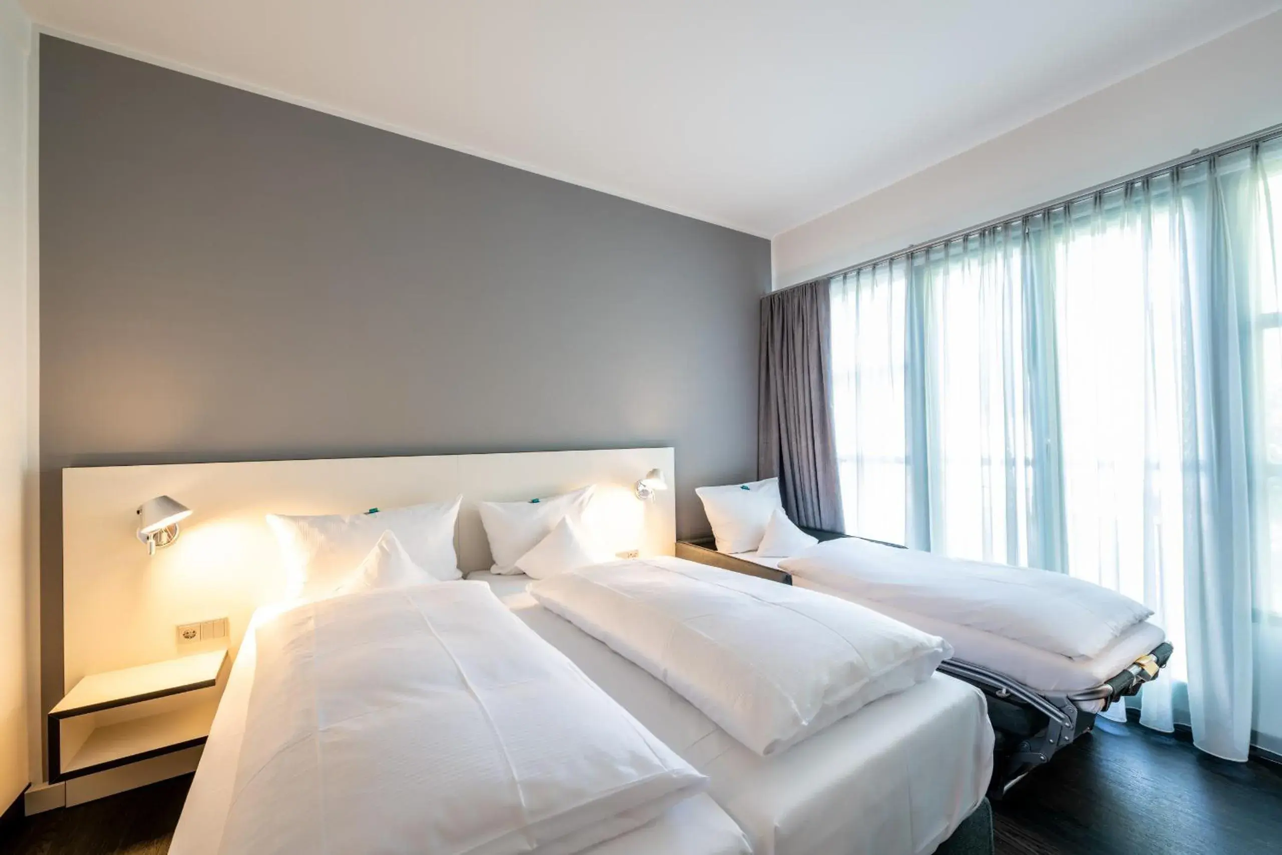 Superior Triple Room in Dresdner Tor Süd Superior Triple Room in Dresdner Tor Süd