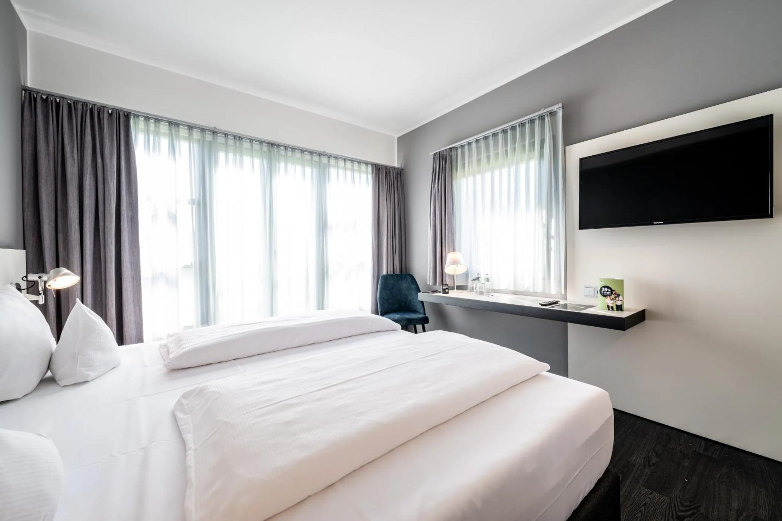 Photo of the whole room, Bed in Dresdner Tor Süd