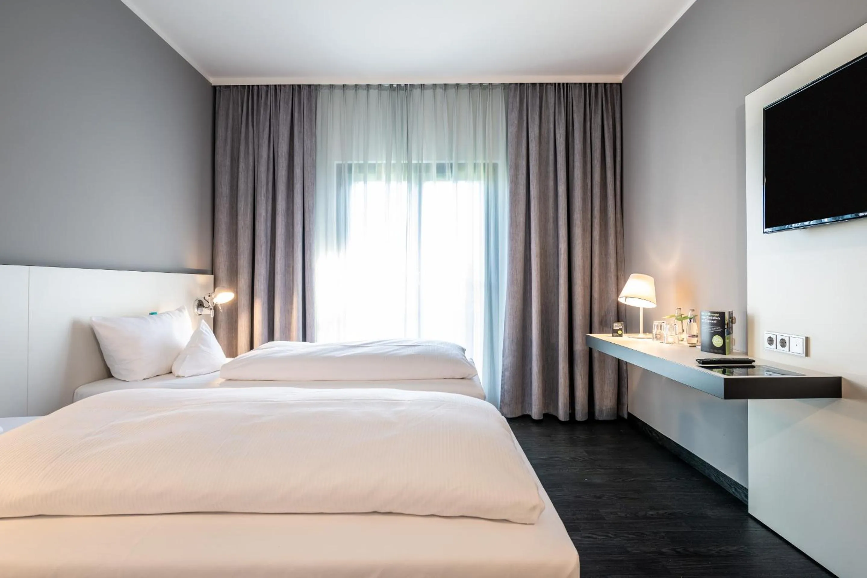 Photo of the whole room, Bed in Dresdner Tor Süd