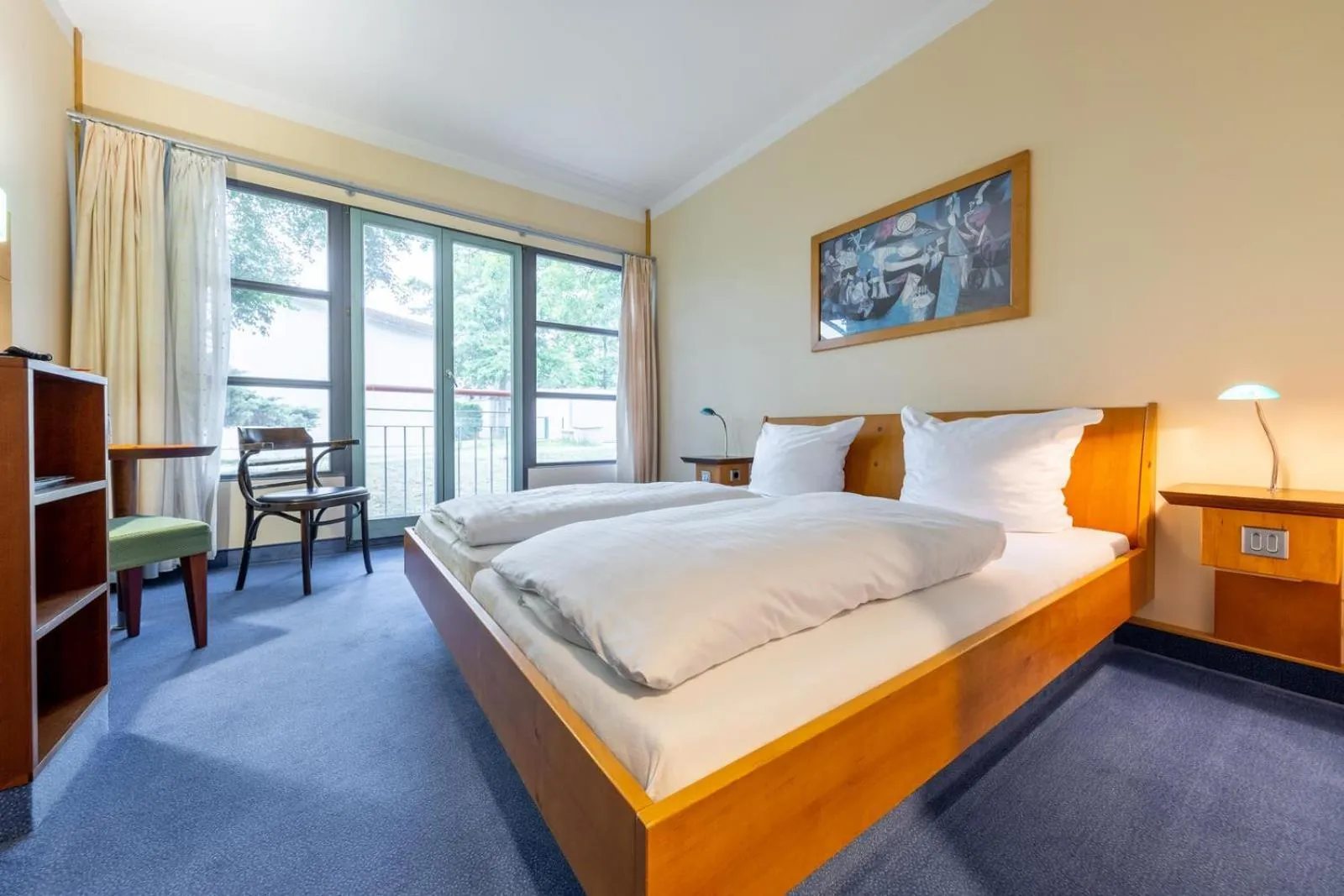 Photo of the whole room, Bed in Dresdner Tor Süd