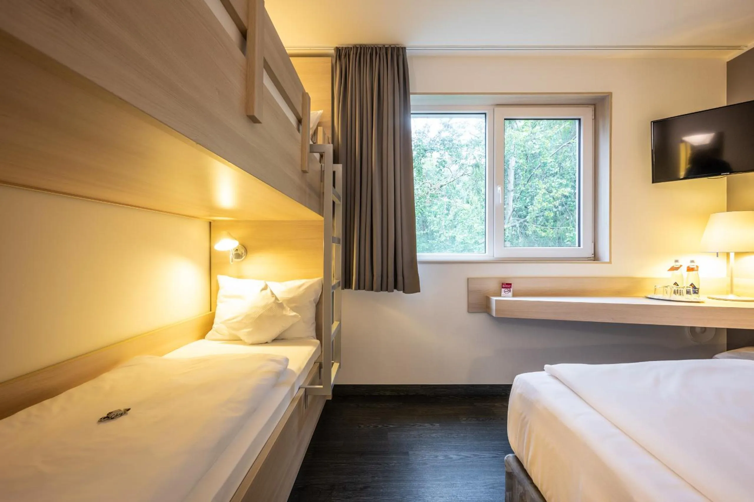 Bed in Serways Hotel Bruchsal West