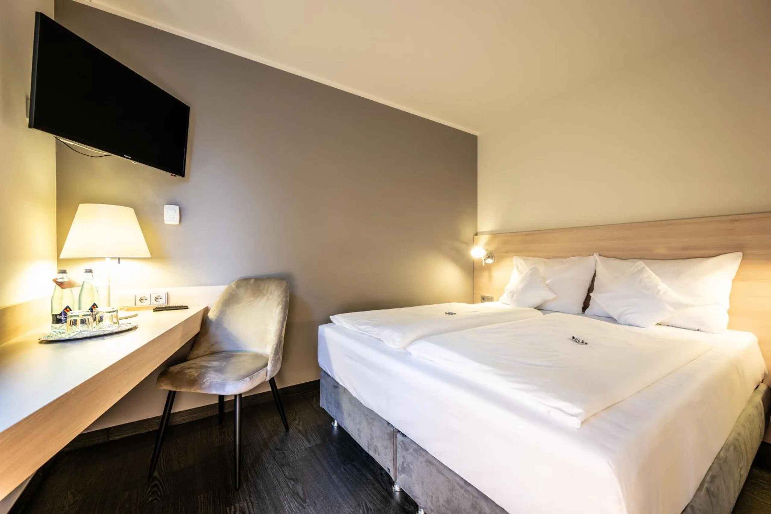 Decorative detail, Bed in Serways Hotel Bruchsal West