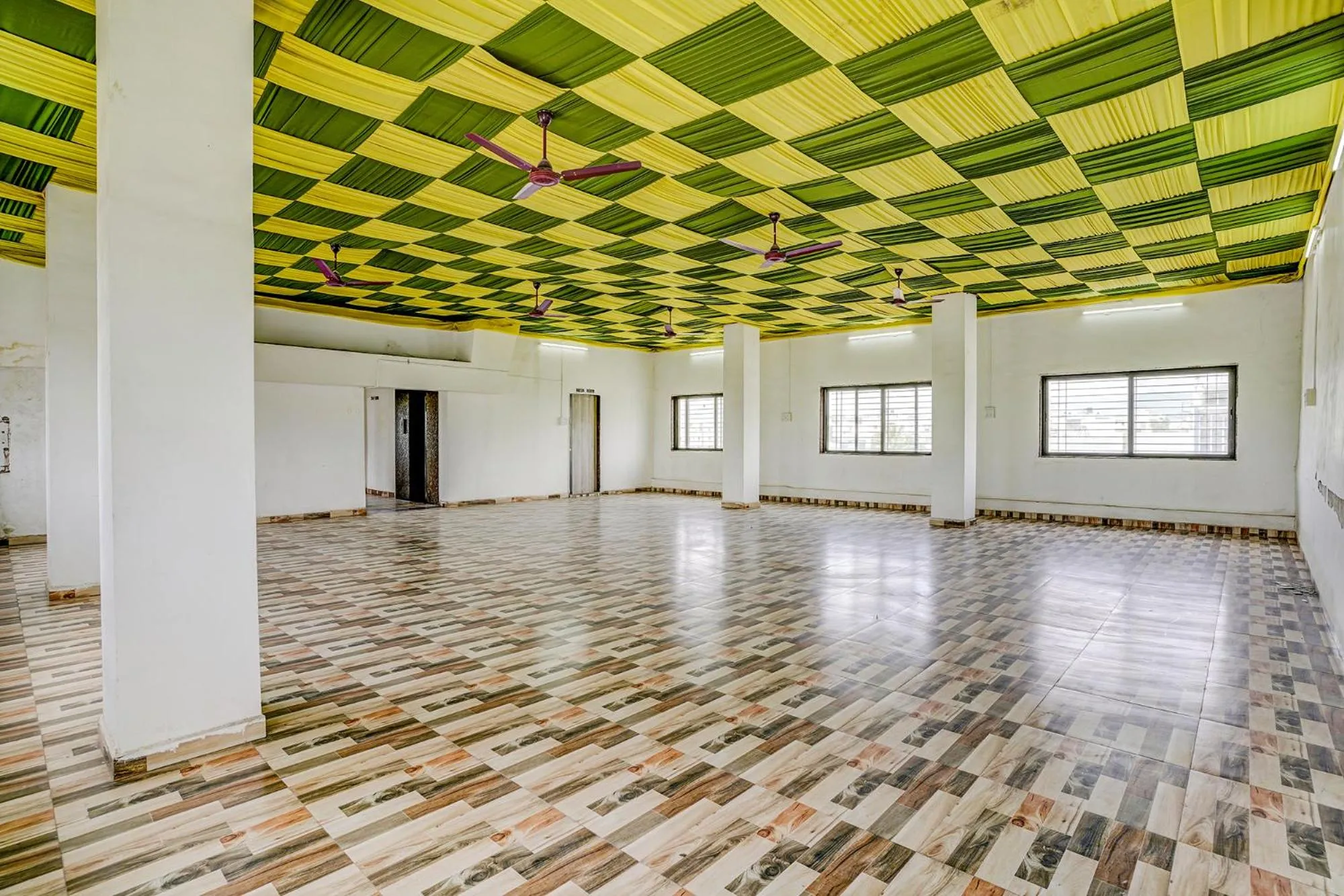 Banquet/Function facilities in FabHotel Ansh