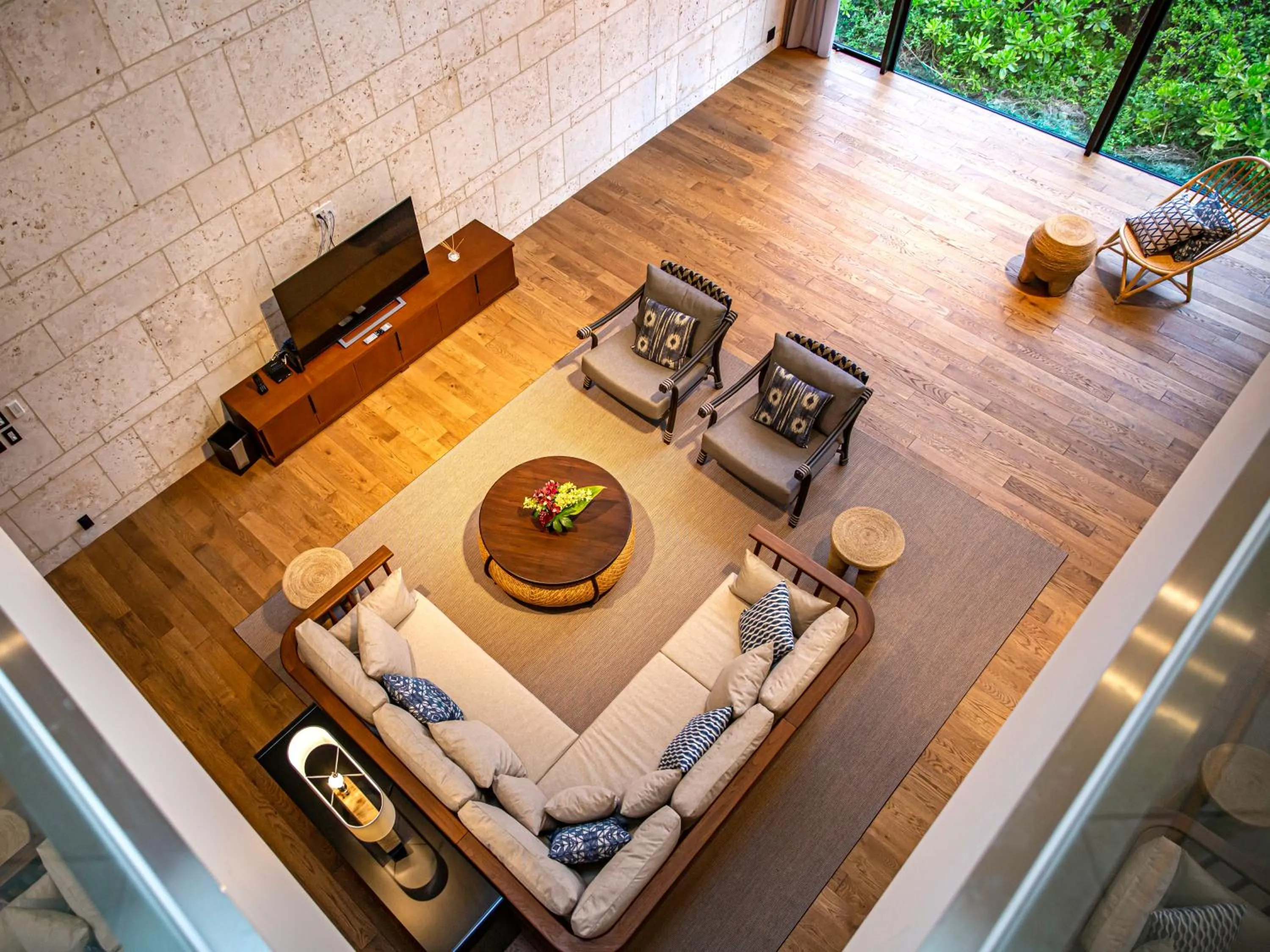 Living room in UMITO Okinawa Onnason