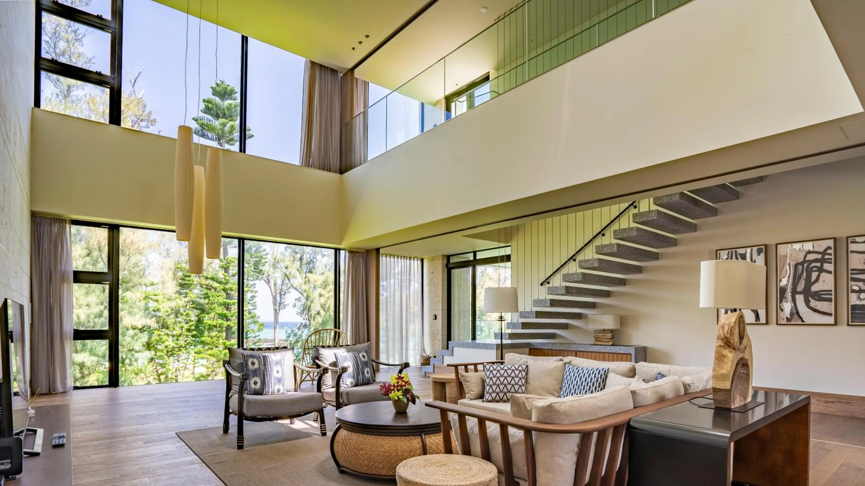 Photo of the whole room in UMITO Okinawa Onnason