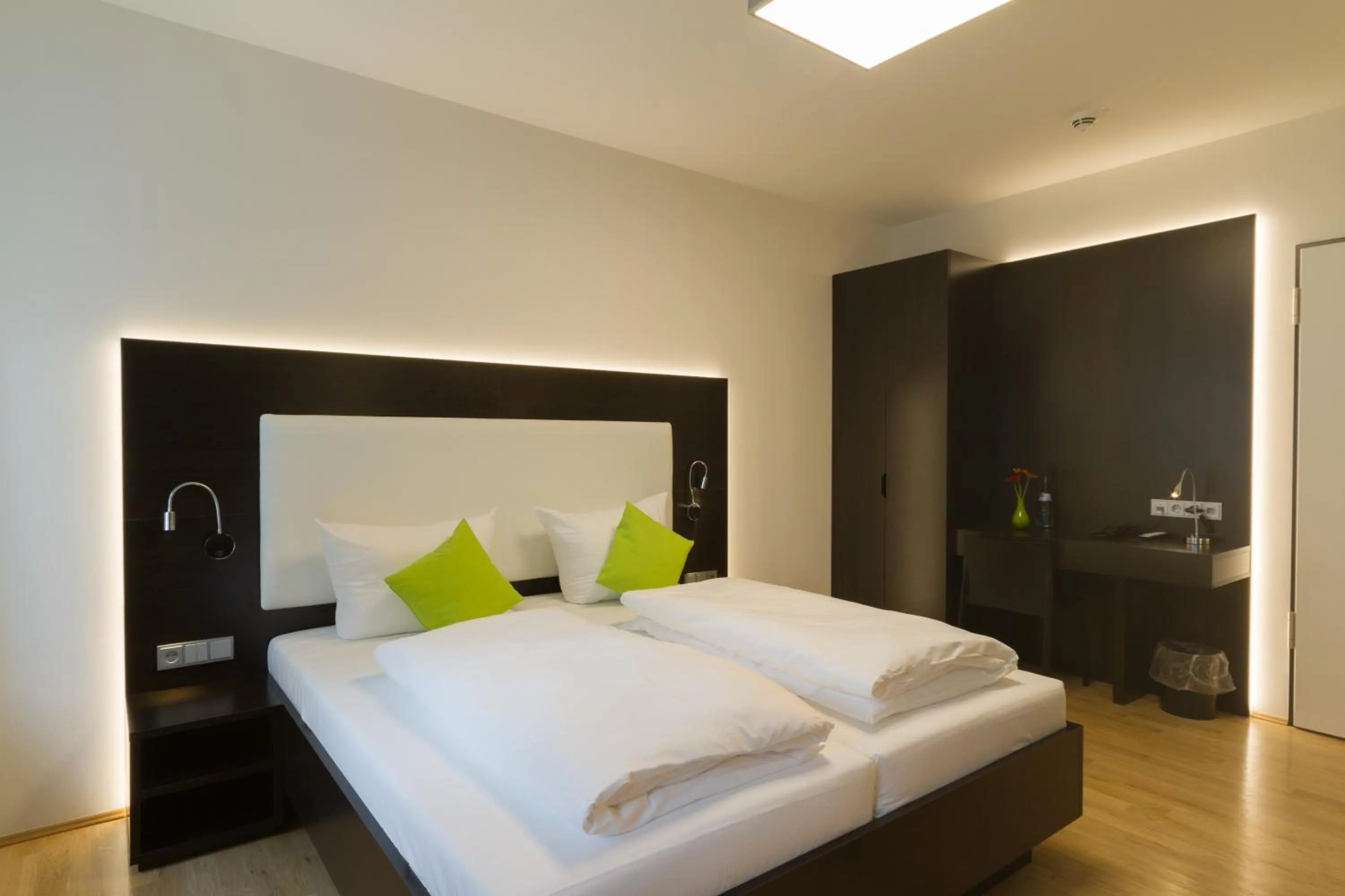 Family, Bed in sevenDays Hotel BoardingHouse Mannheim