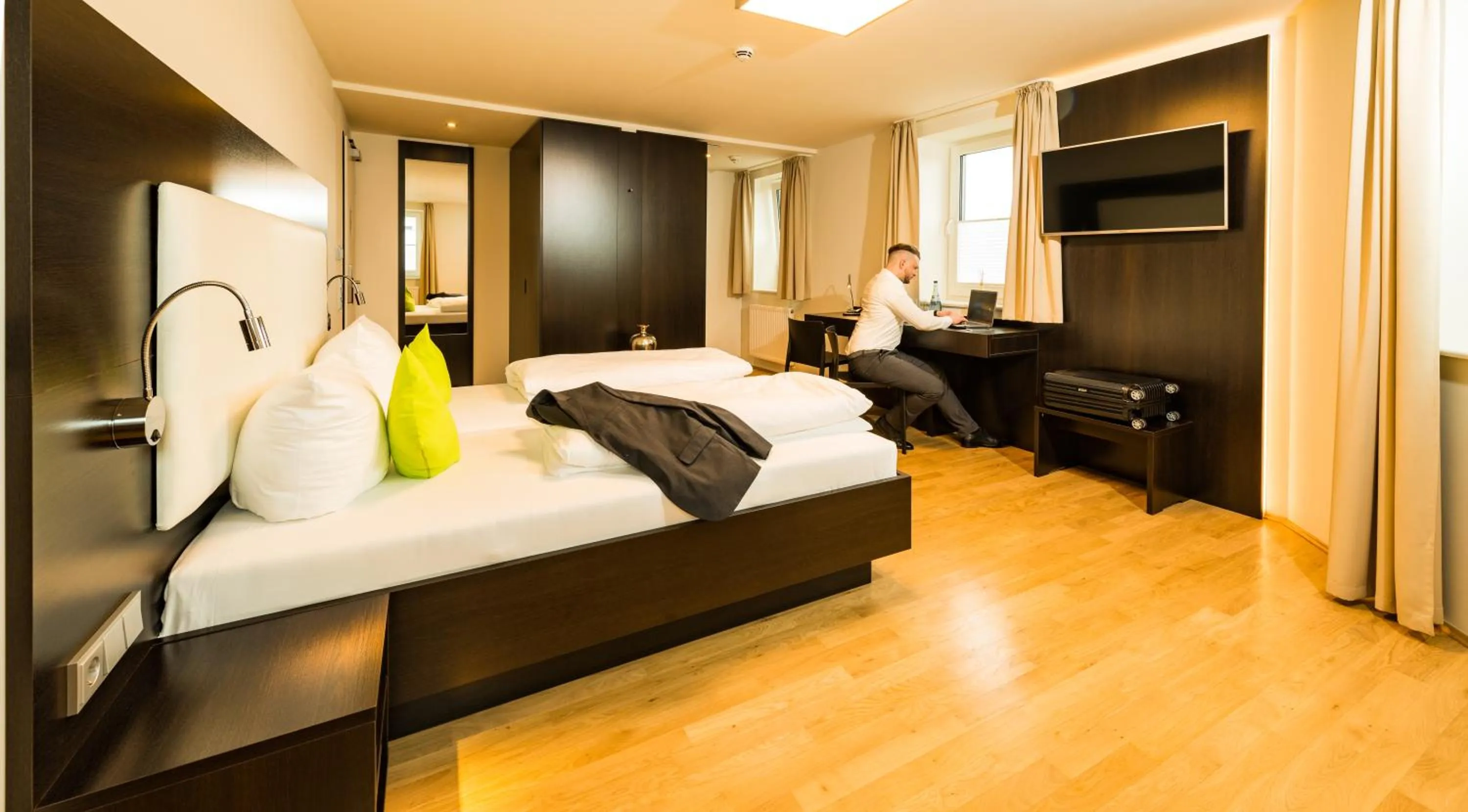 Bedroom, Bed in sevenDays Hotel BoardingHouse Mannheim