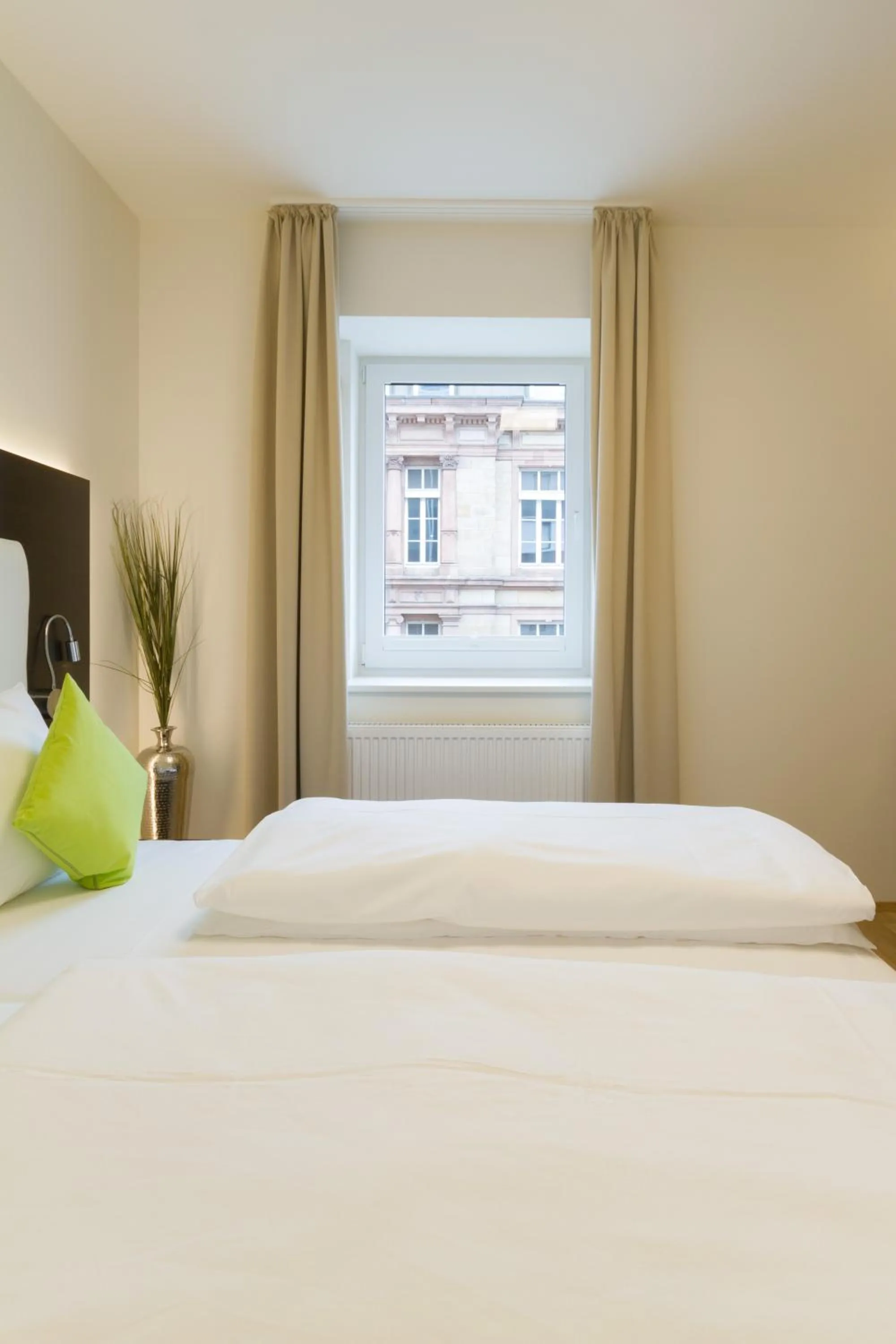Day, Bed in sevenDays Hotel BoardingHouse Mannheim