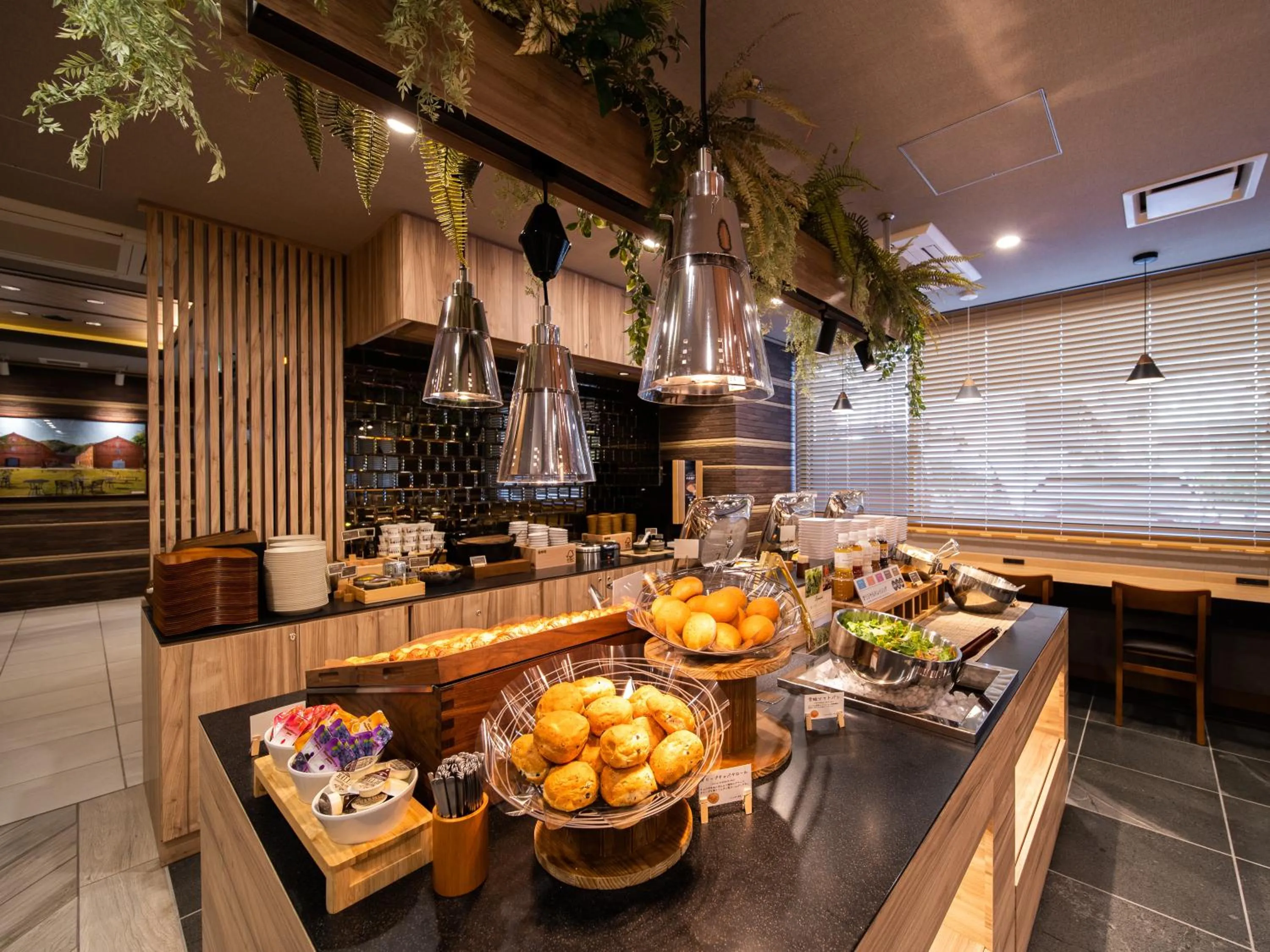 Restaurant/places to eat in Super Hotel Higashi-Maizuru