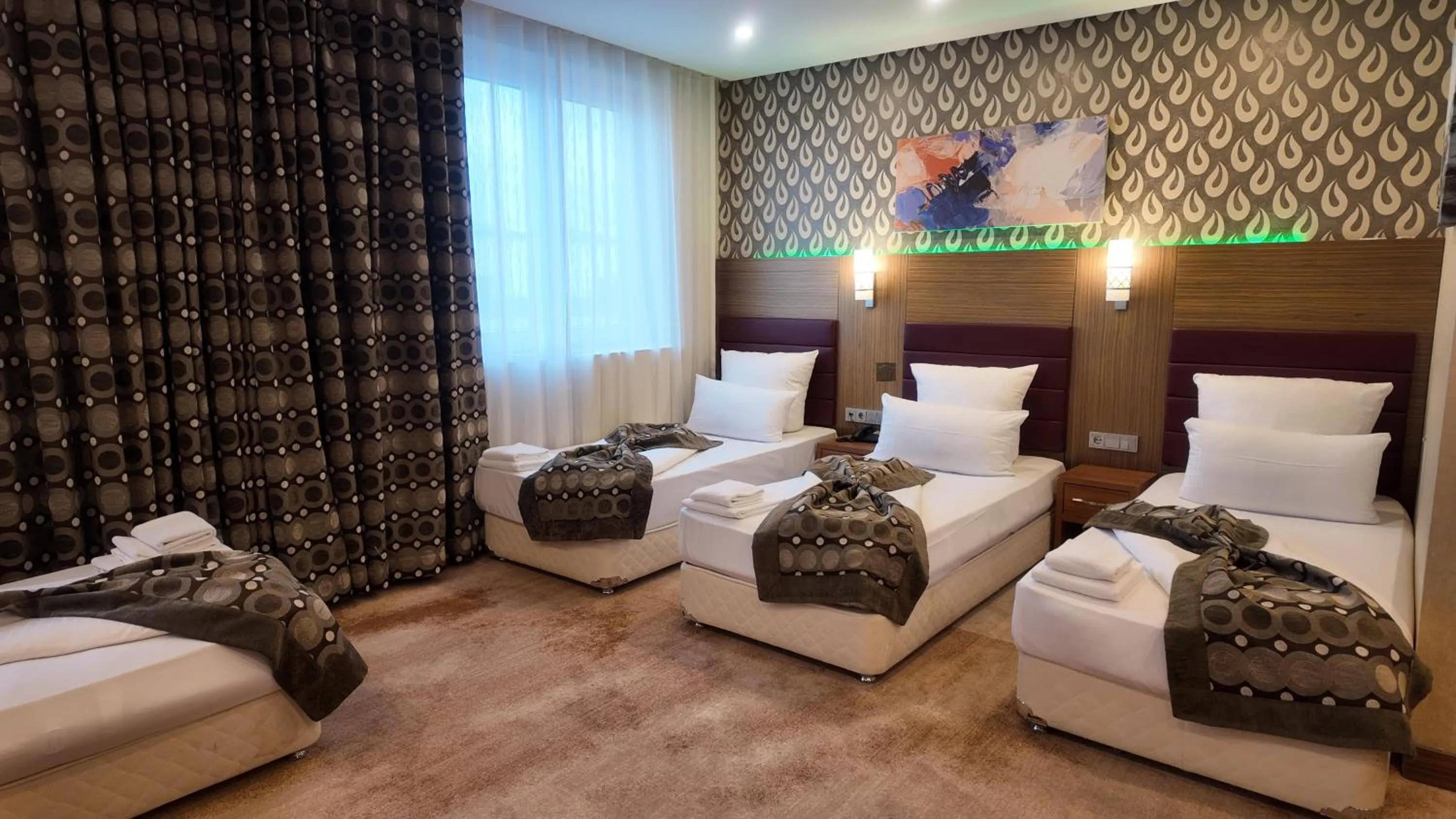 Bedroom, Bed in Airport Global Hotel