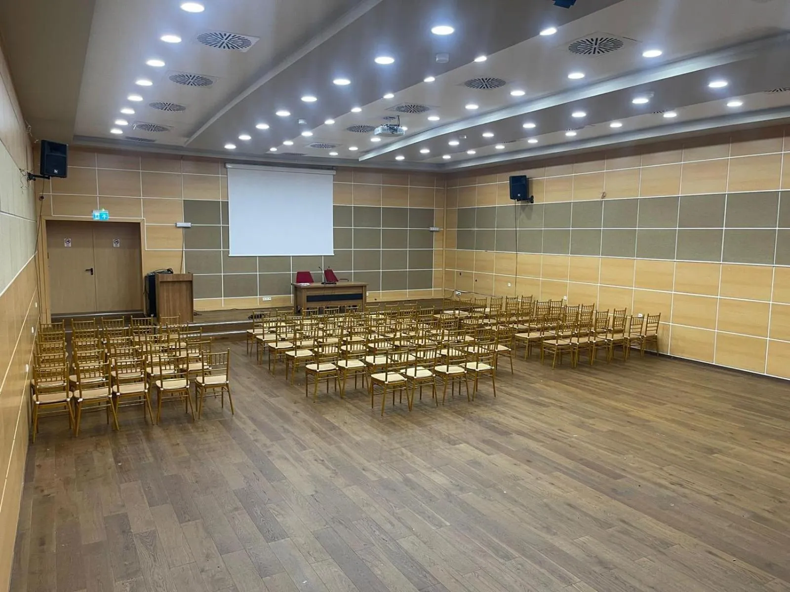 Meeting/conference room in Airport Global Hotel