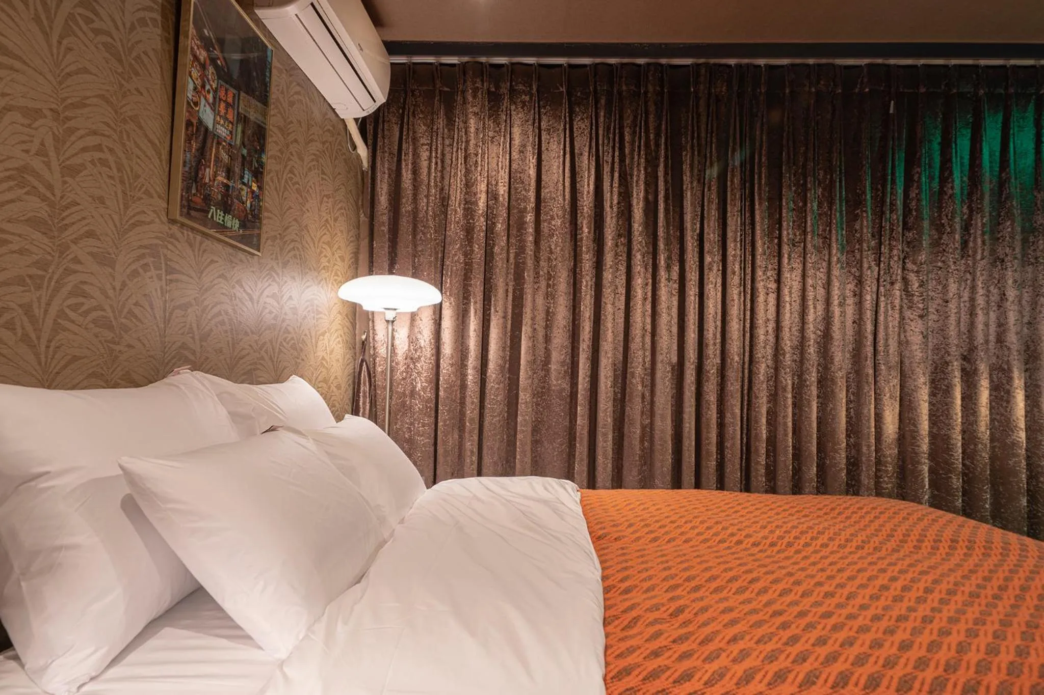 Bed in Shourin Hotel Cheonan by Aank