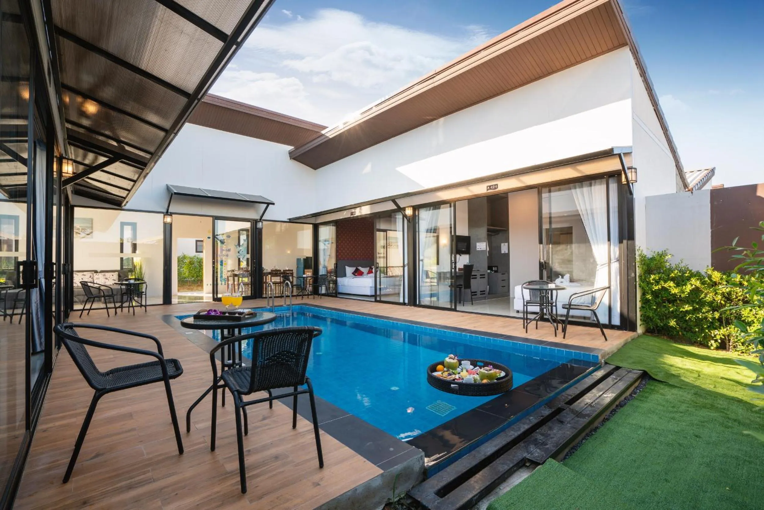 Property building in Thames Tara Private Pool Villa Rawai Phuket