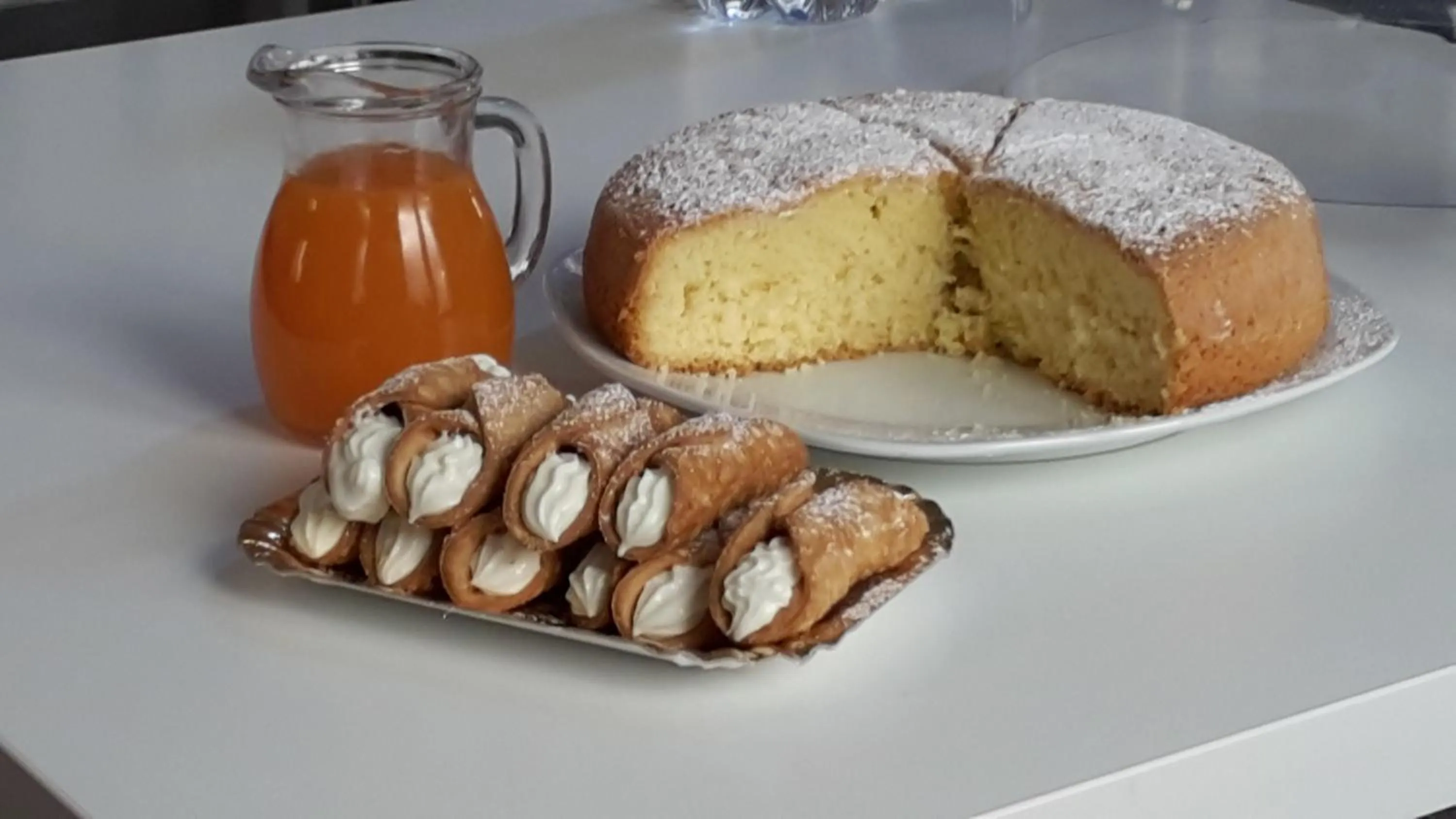 Continental breakfast in Sogni D'Oro