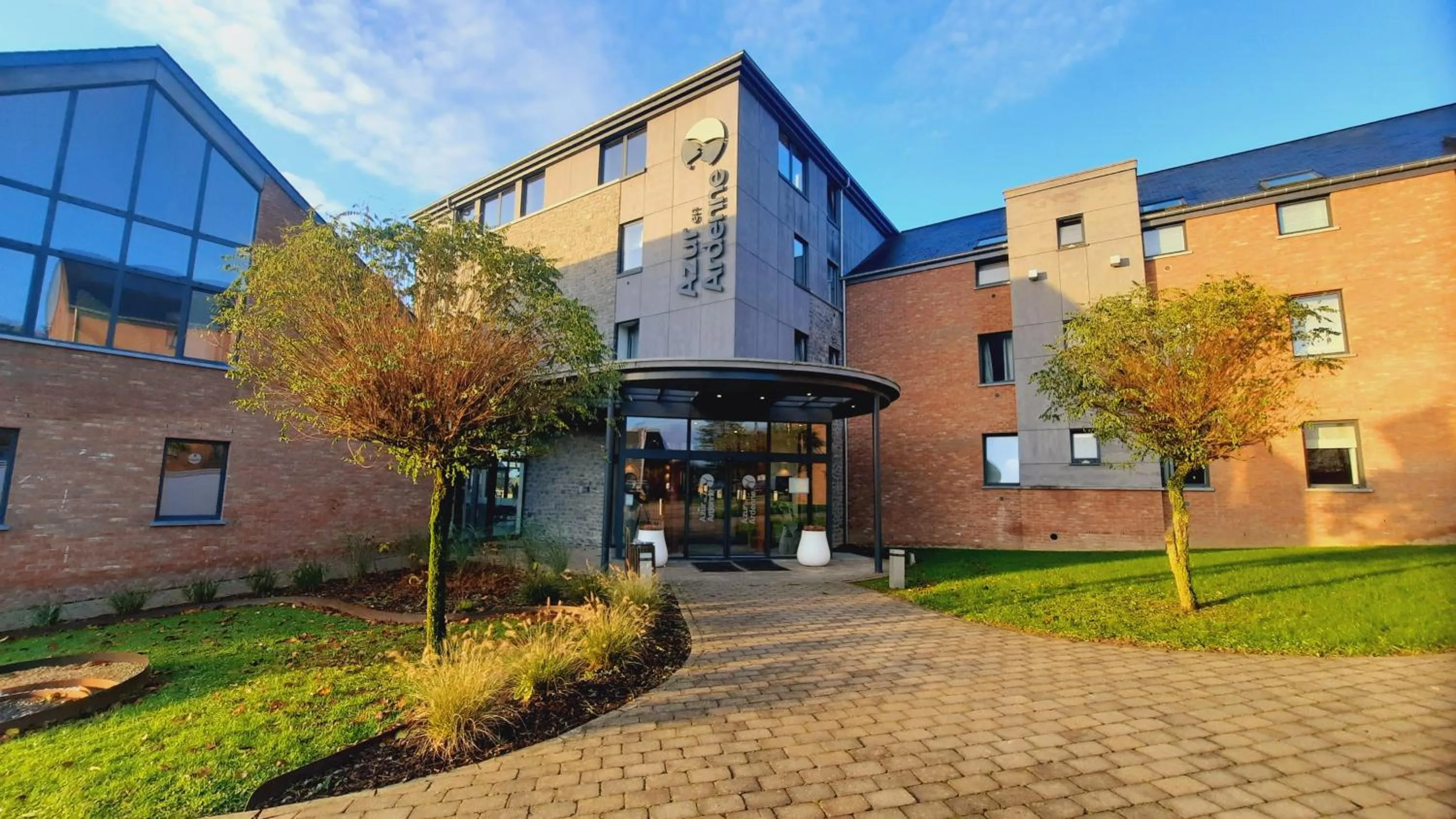 Facade/entrance in Azur en Ardenne