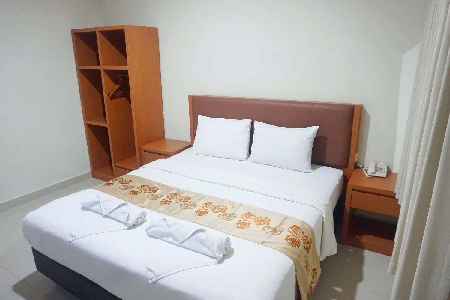 Bedroom, Bed in Lombok Mayura Hotel