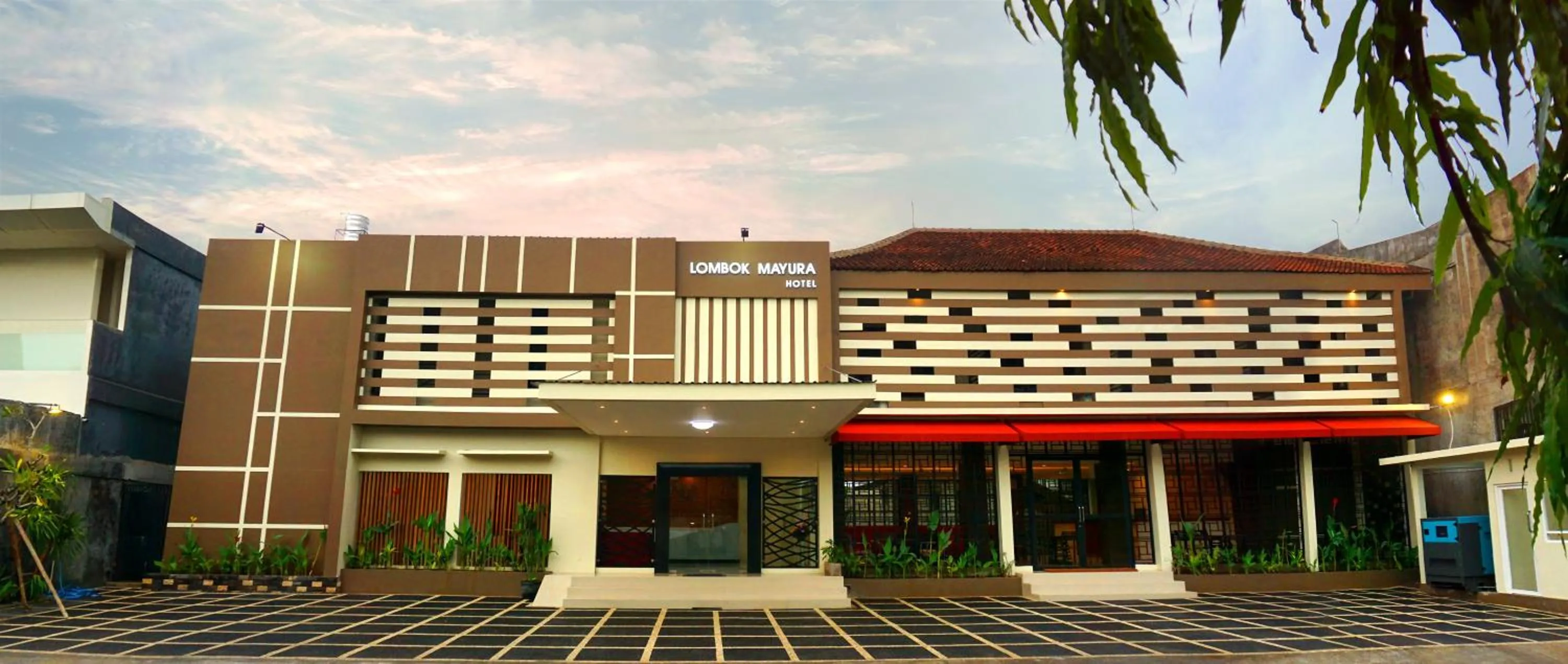 Property building in Lombok Mayura Hotel