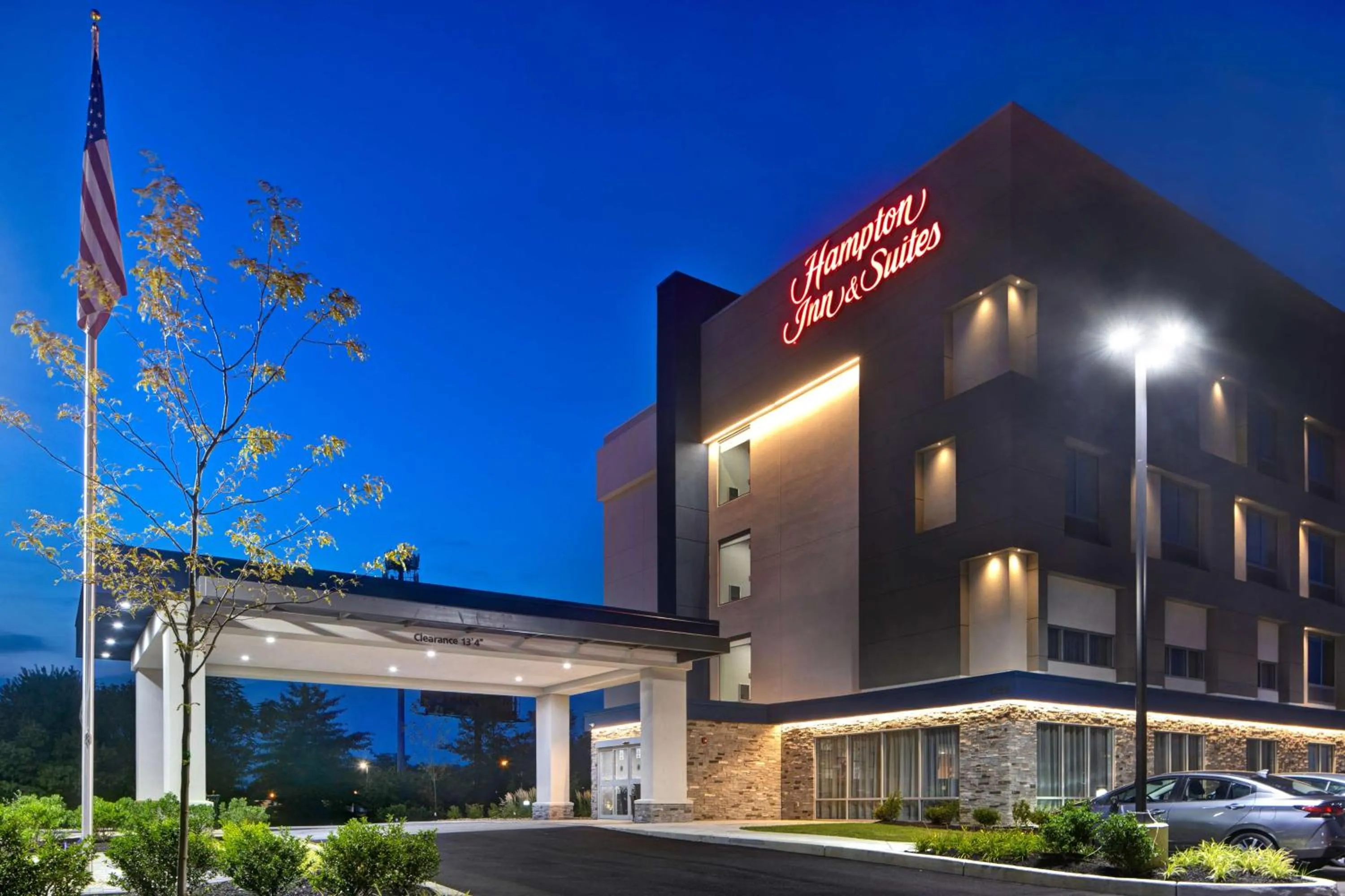 Property building in Hampton Inn & Suites Deptford, Nj