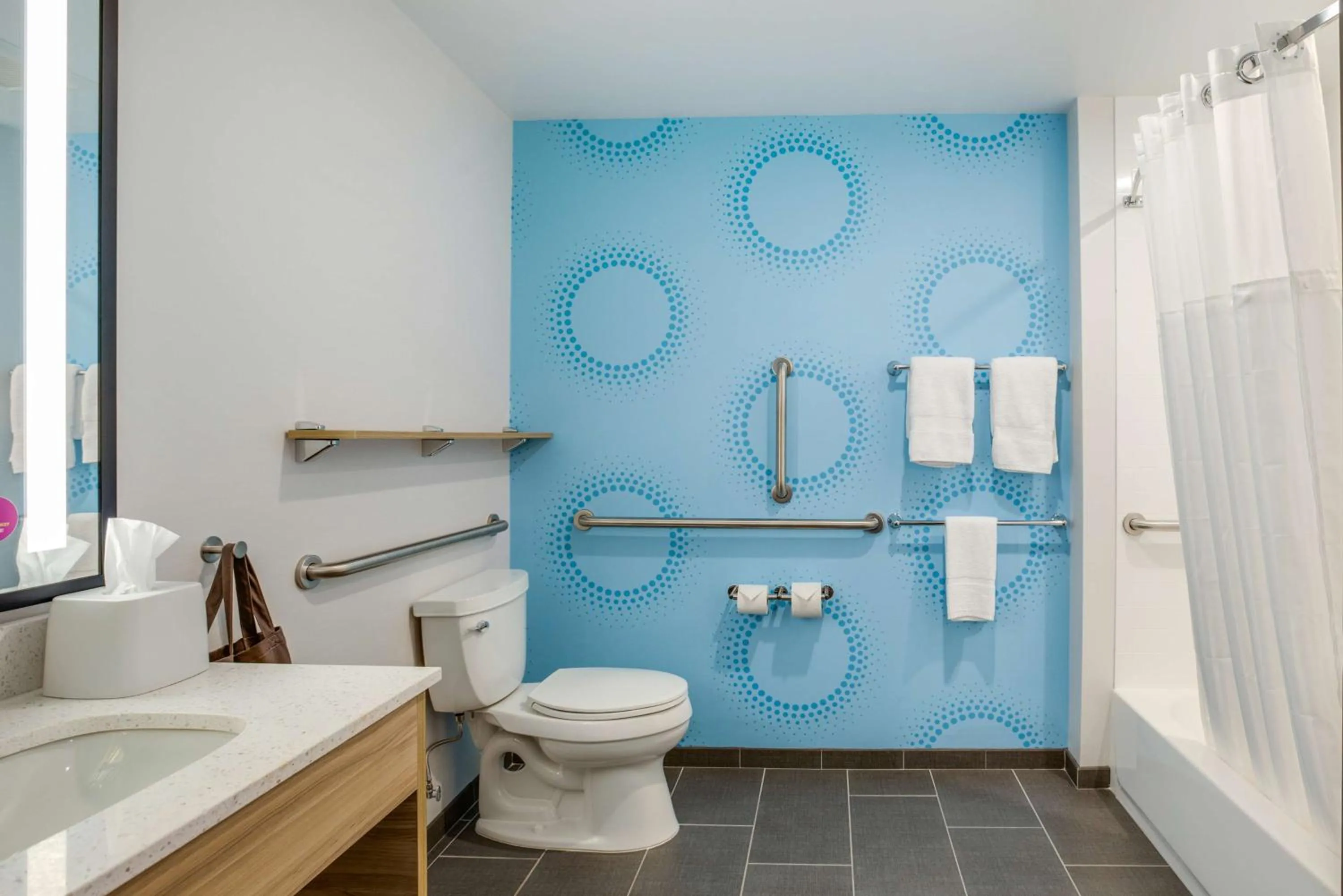 Bathroom in Tru By Hilton Saint Joseph