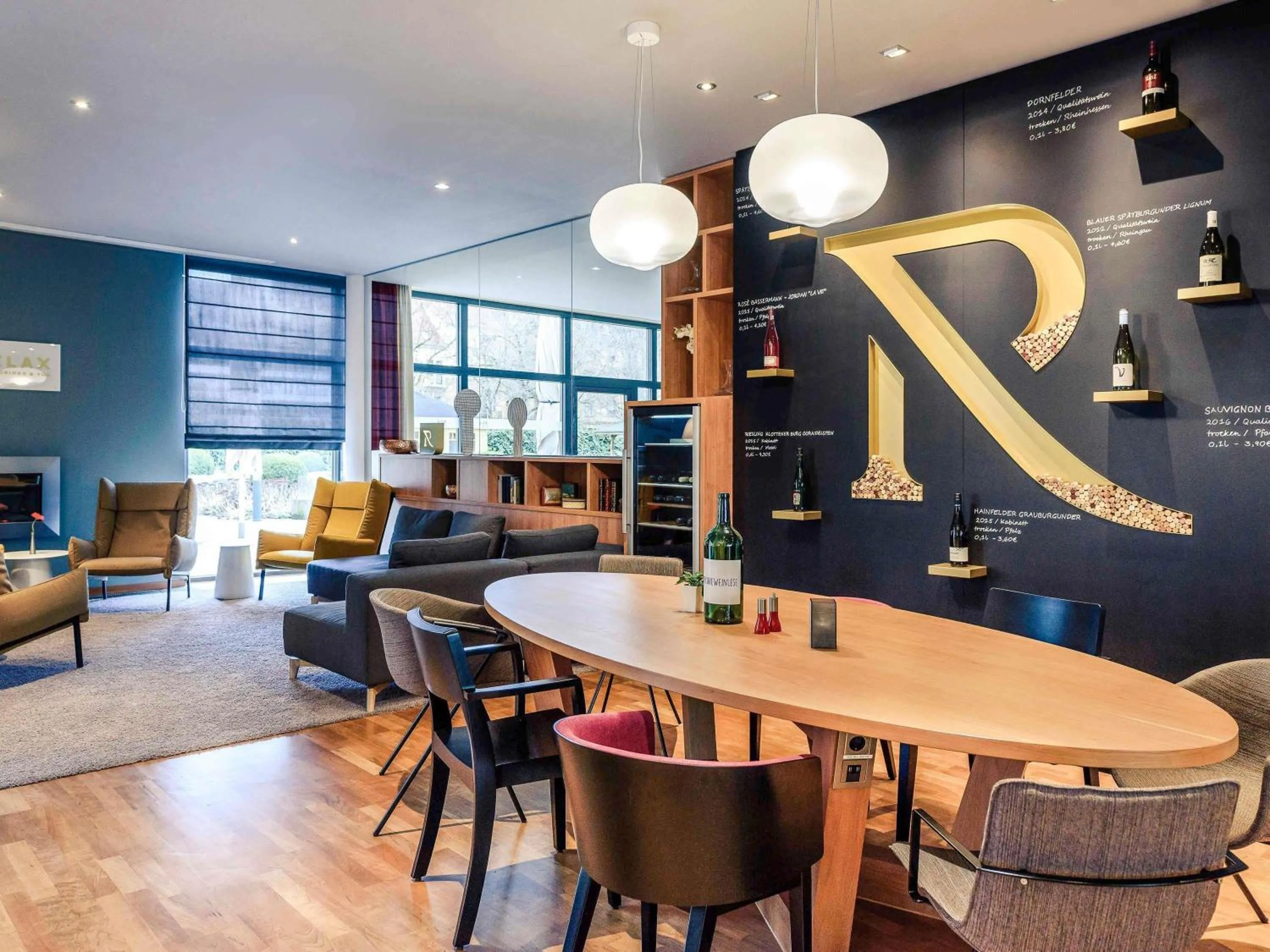 Lounge or bar in Mercure Hotel Mannheim am Rathaus