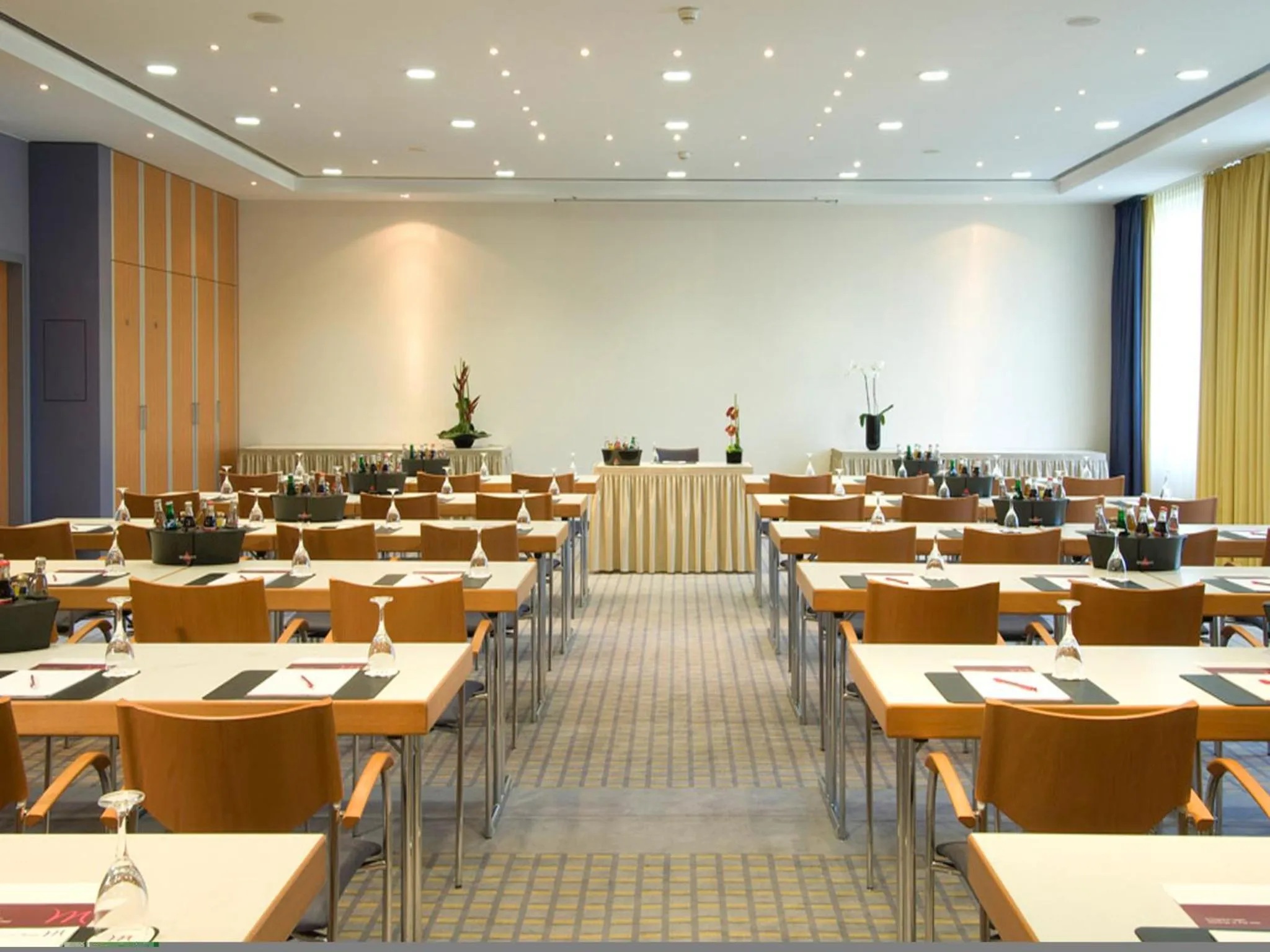Restaurant/places to eat in Mercure Hotel Mannheim am Rathaus
