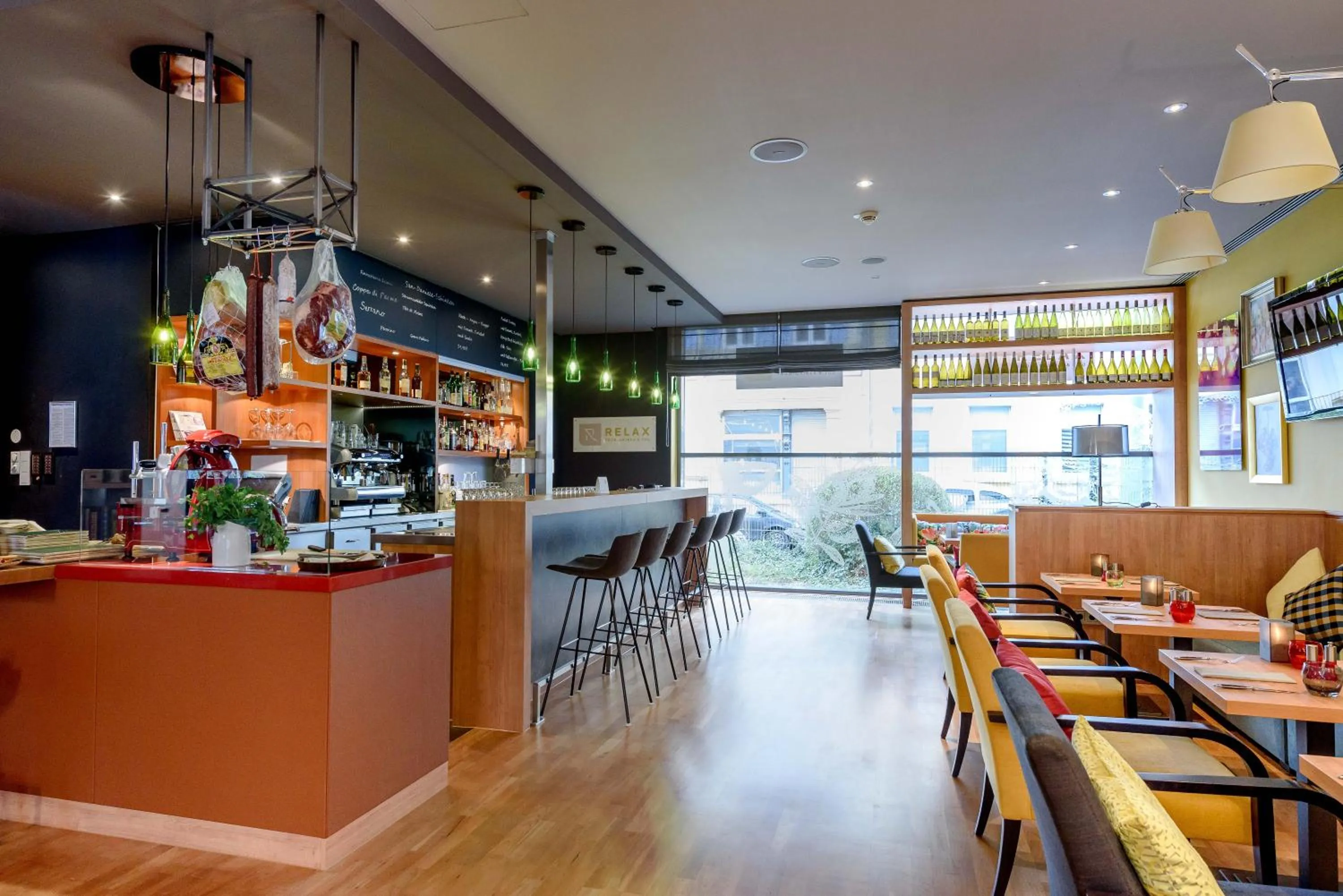 Restaurant/places to eat in Mercure Hotel Mannheim am Rathaus