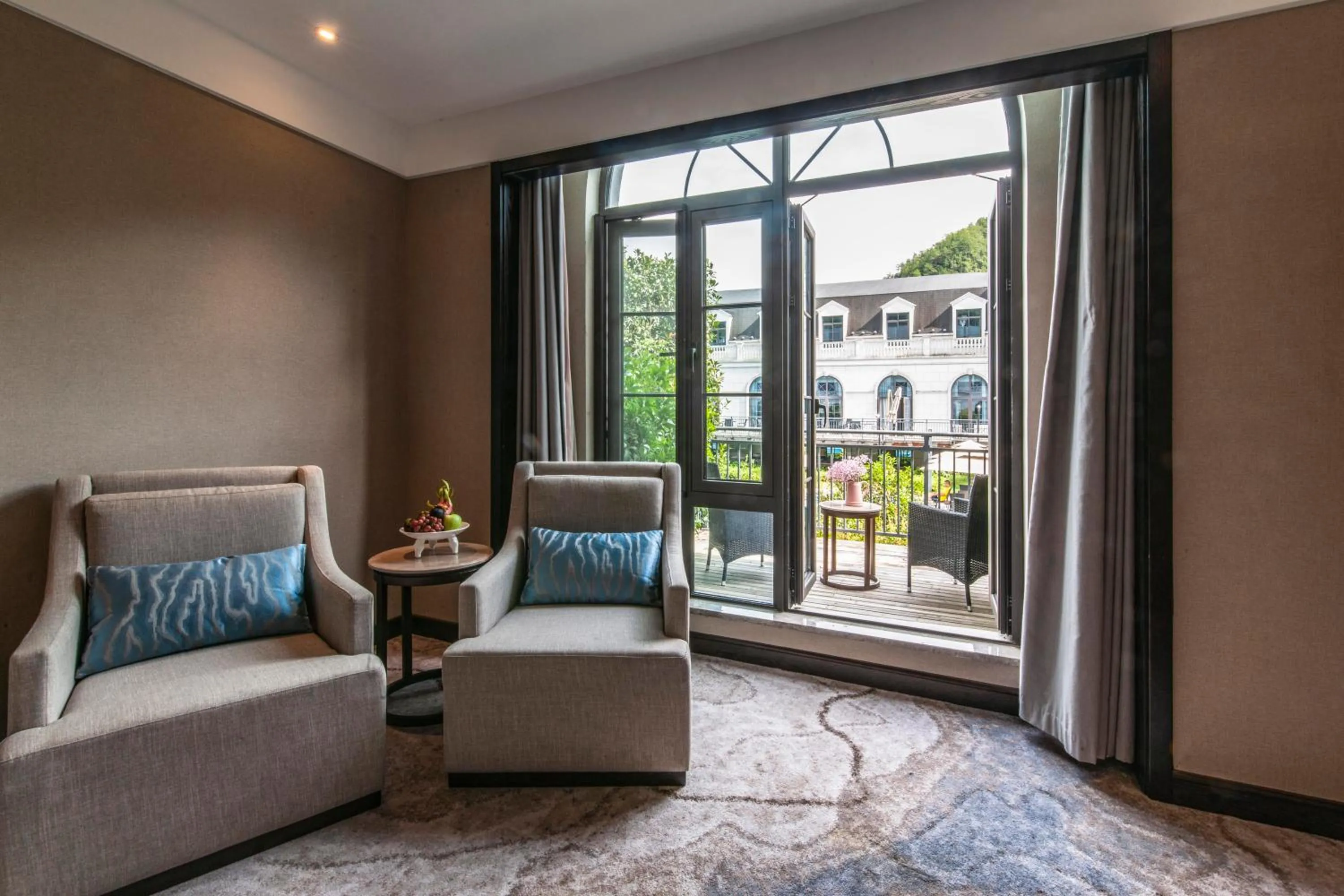 Balcony/Terrace in SSAW Boutique Hotel Lishui Jiarui