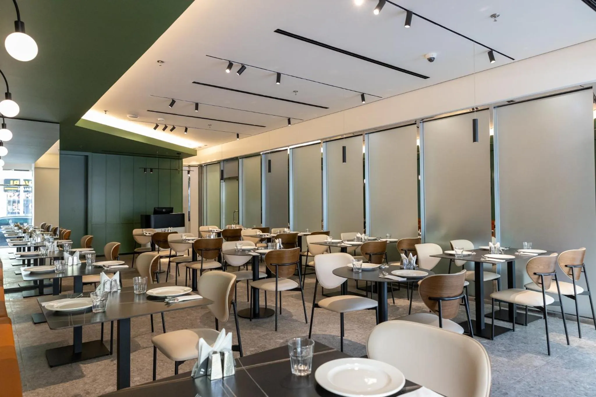 Restaurant/places to eat in Rose Plaza Hotel Al Barsha