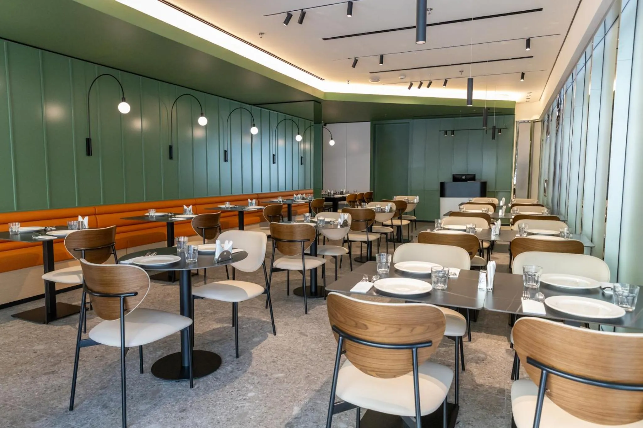 Restaurant/places to eat in Rose Plaza Hotel Al Barsha