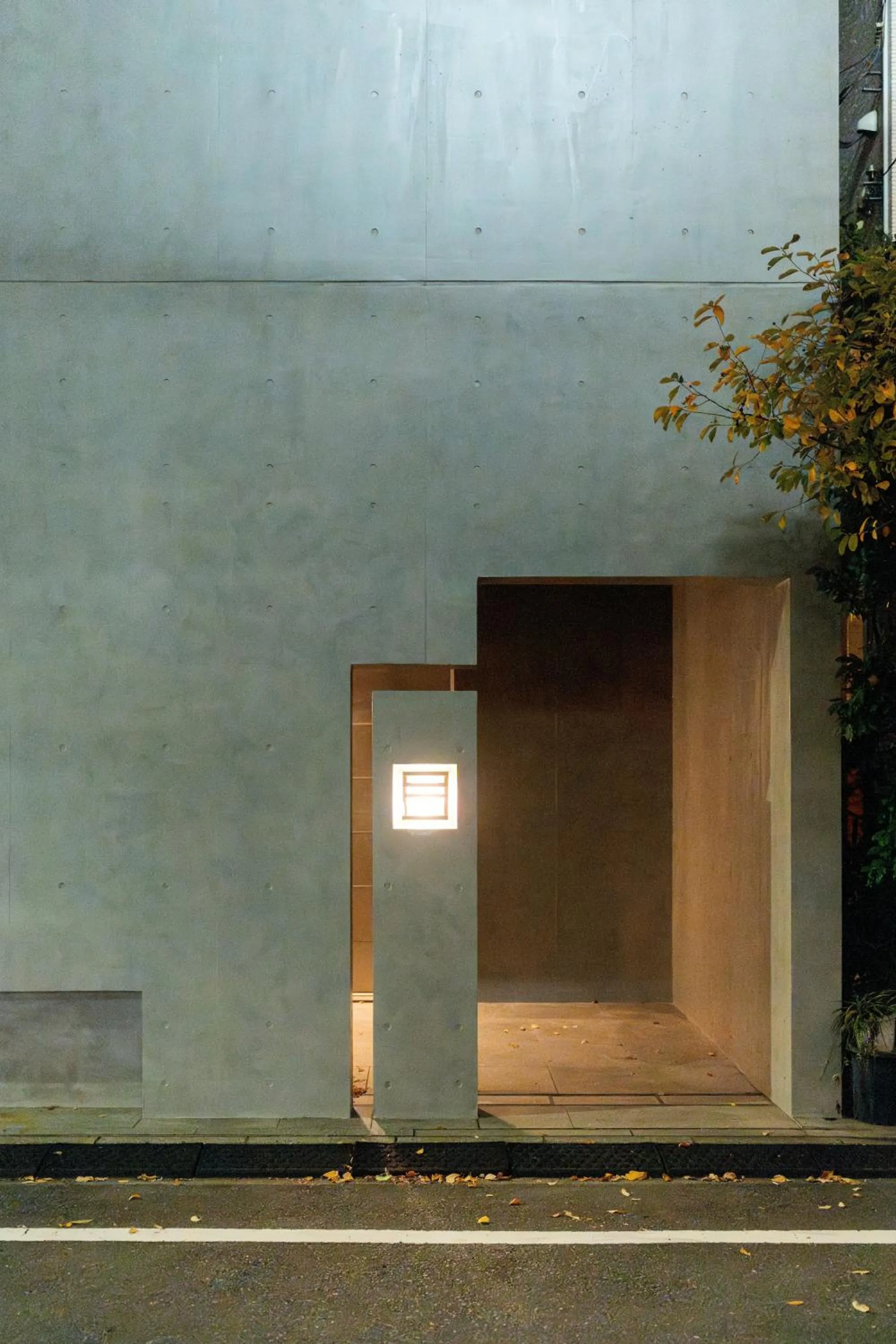 Azabu Modern House The Tokyo Tower can be seen from the villa 500m2