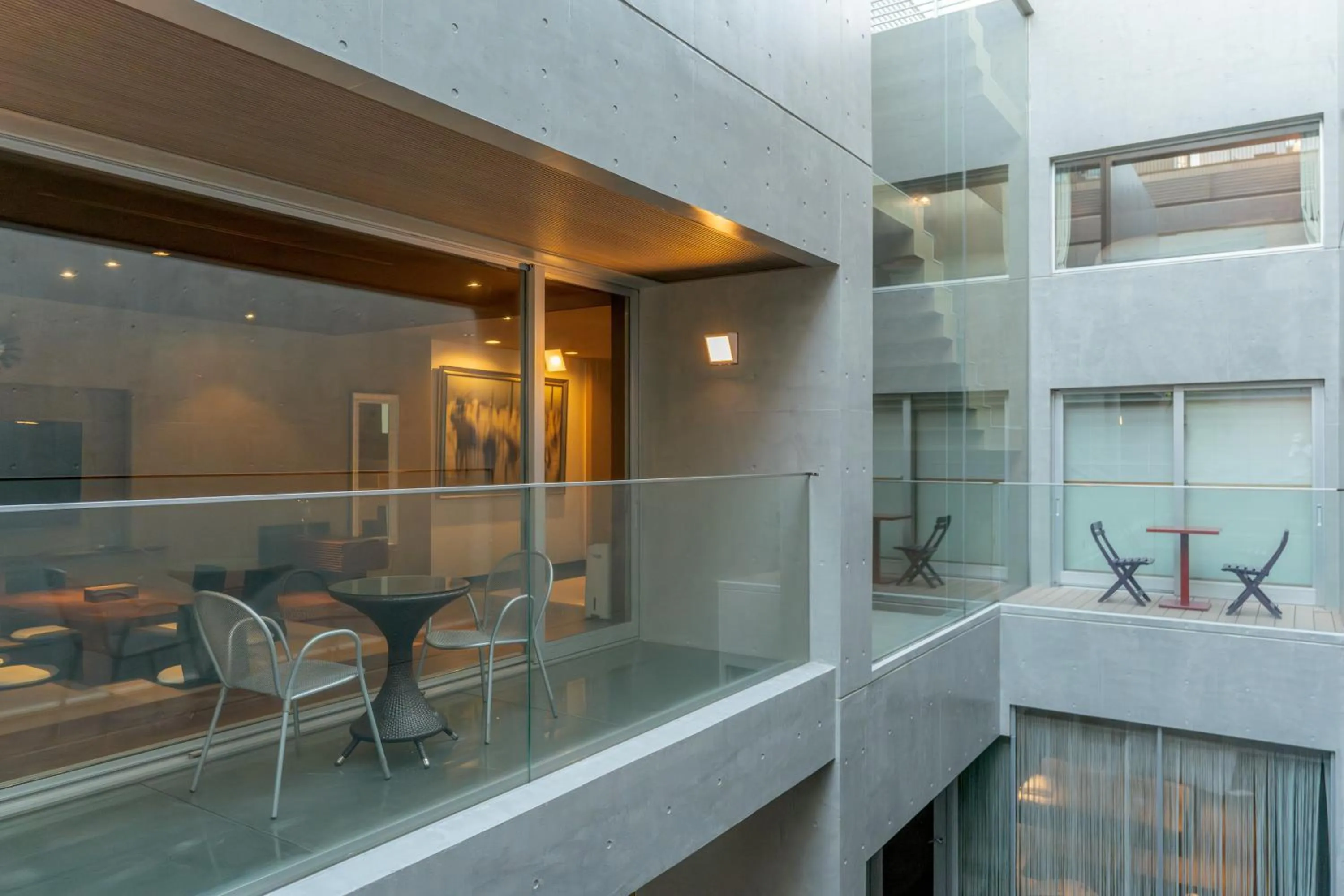 Azabu Modern House The Tokyo Tower can be seen from the villa 500m2