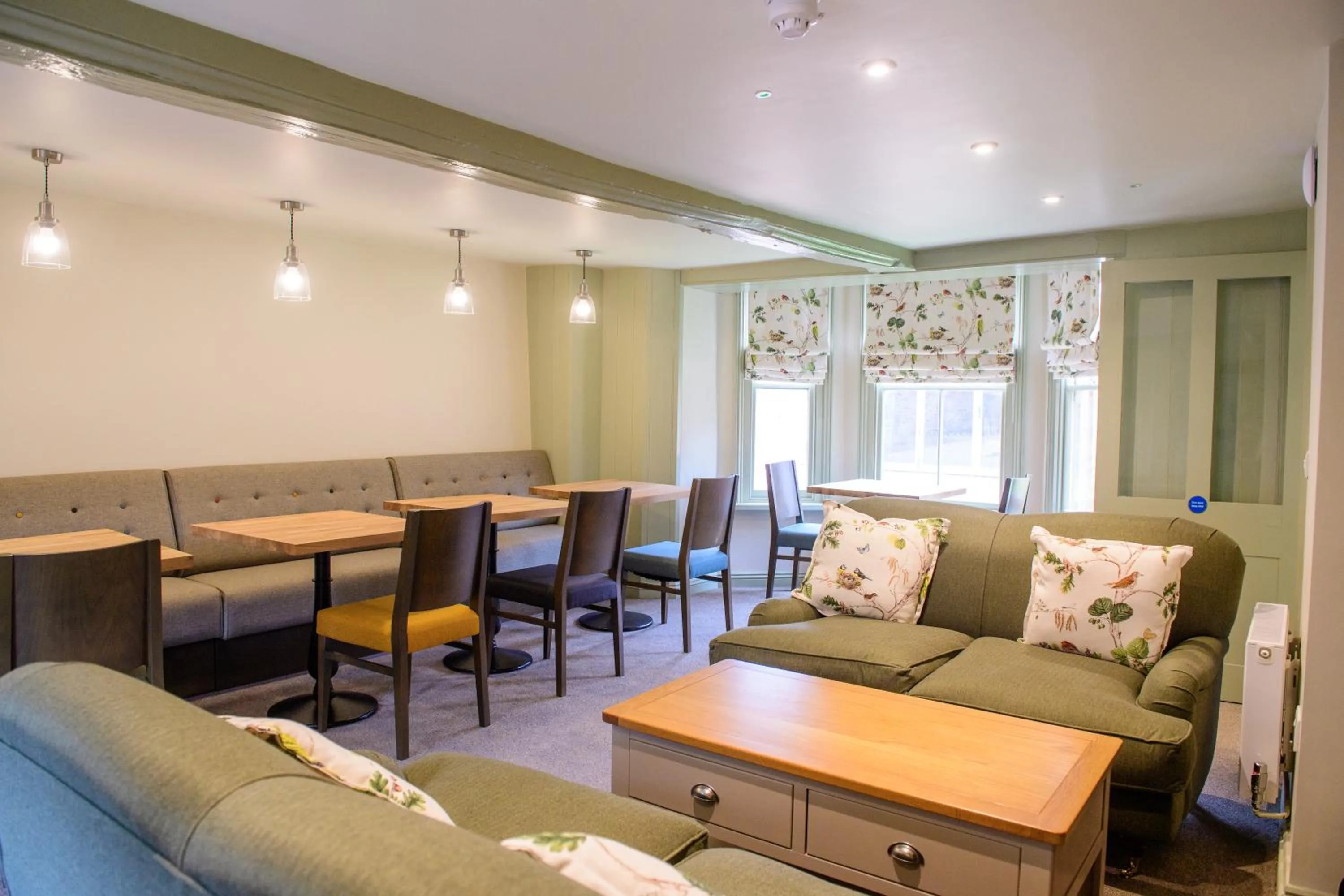 Restaurant/places to eat in The Old Kings Head