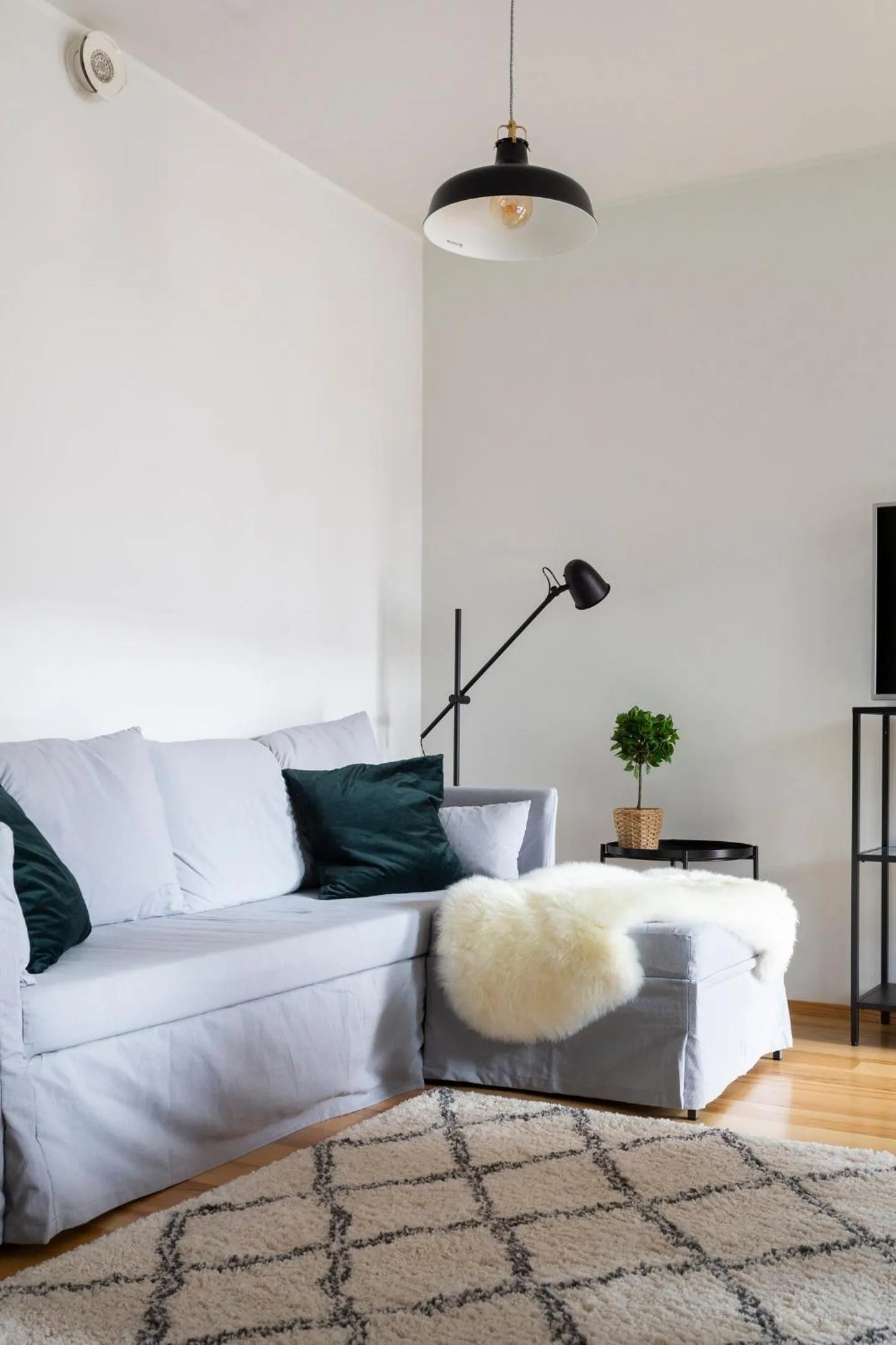 Communal lounge/ TV room in 2ndhomes Deluxe 1BR Kamppi Center Apartment with Sauna and Terrace