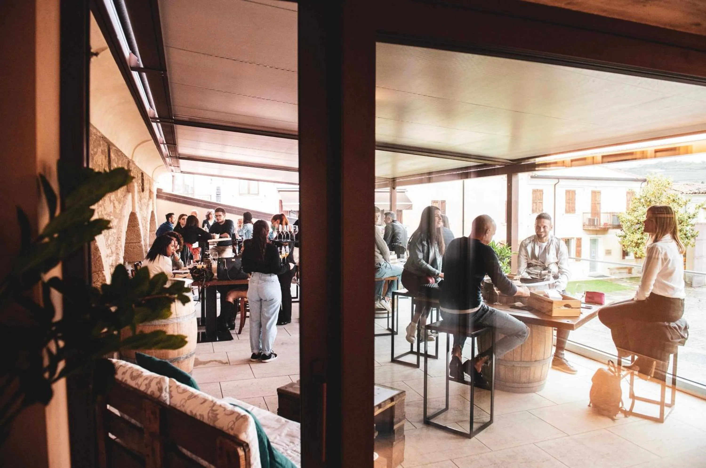 Restaurant/places to eat in Magari Estates Boutique Hotel