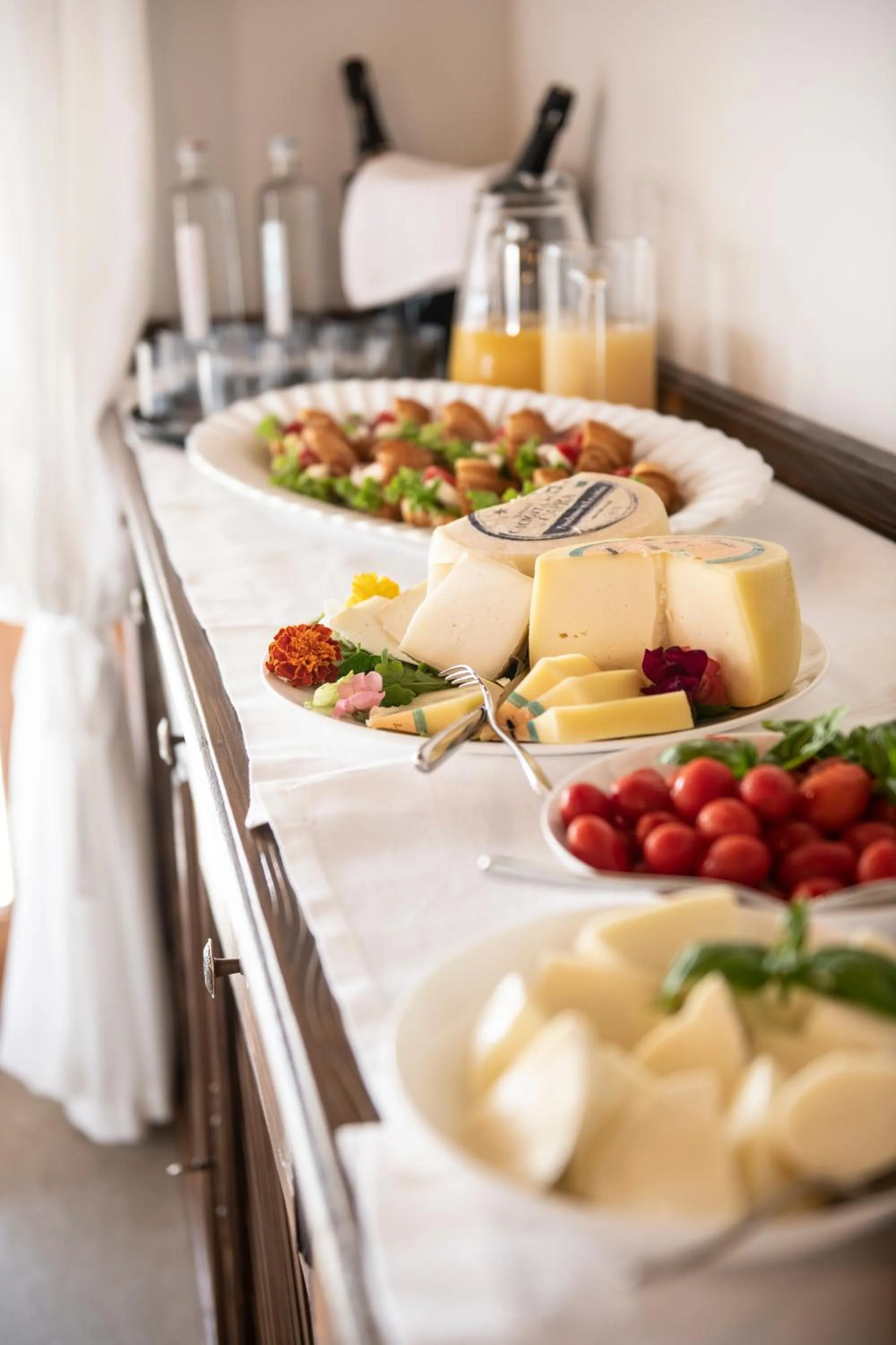 Breakfast in Magari Estates Boutique Hotel