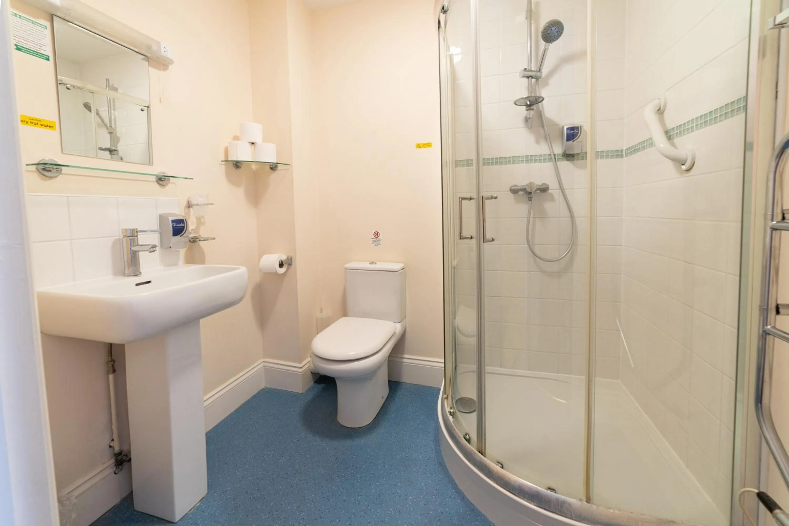 Shower in Daish's Hotel