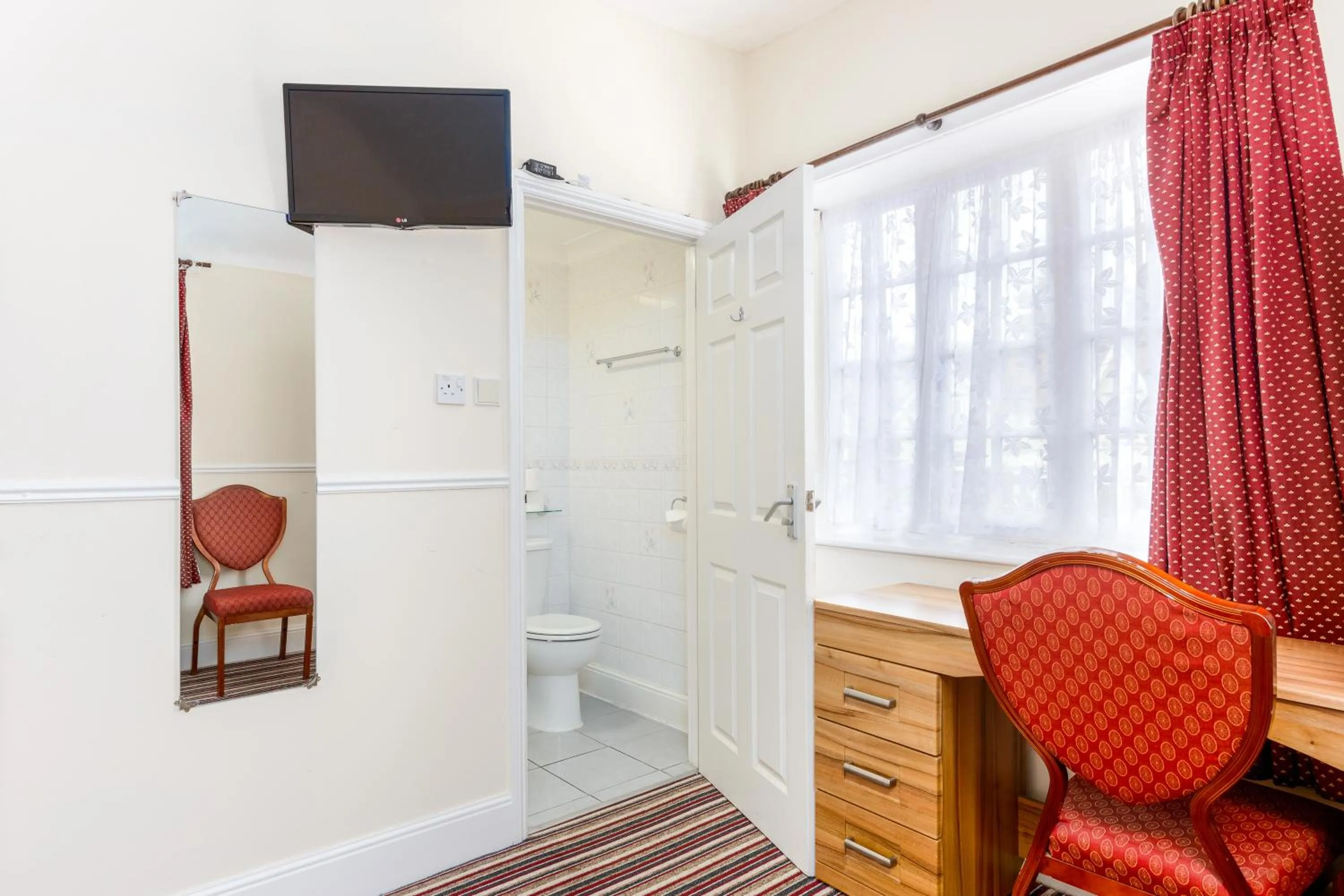 Seating area in Daish's Hotel