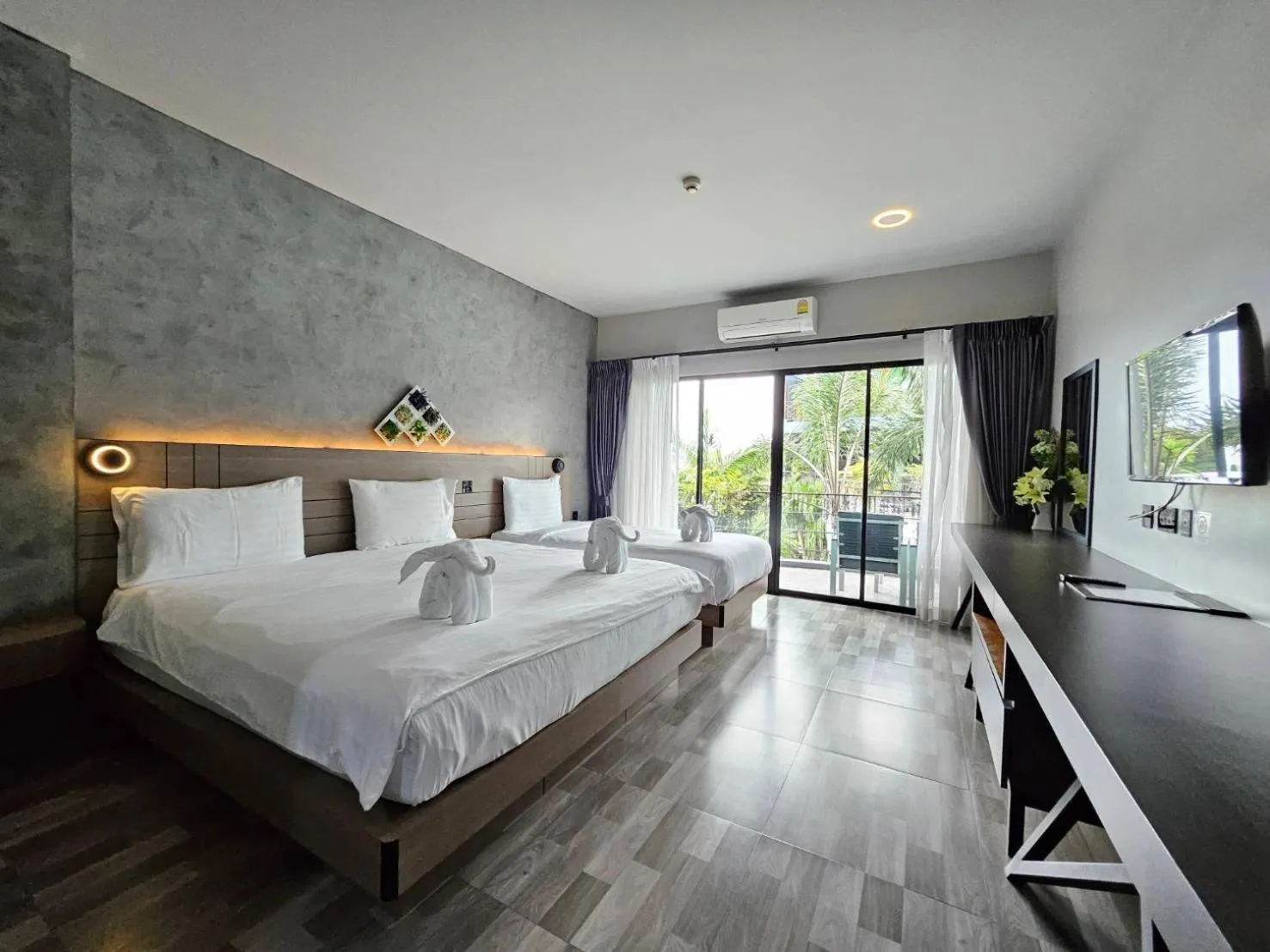 Bedroom, Bed in Little Loft Hotel