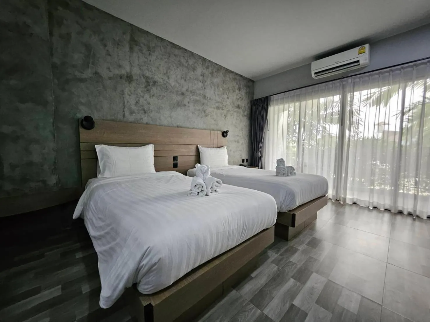 Bed in Little Loft Hotel