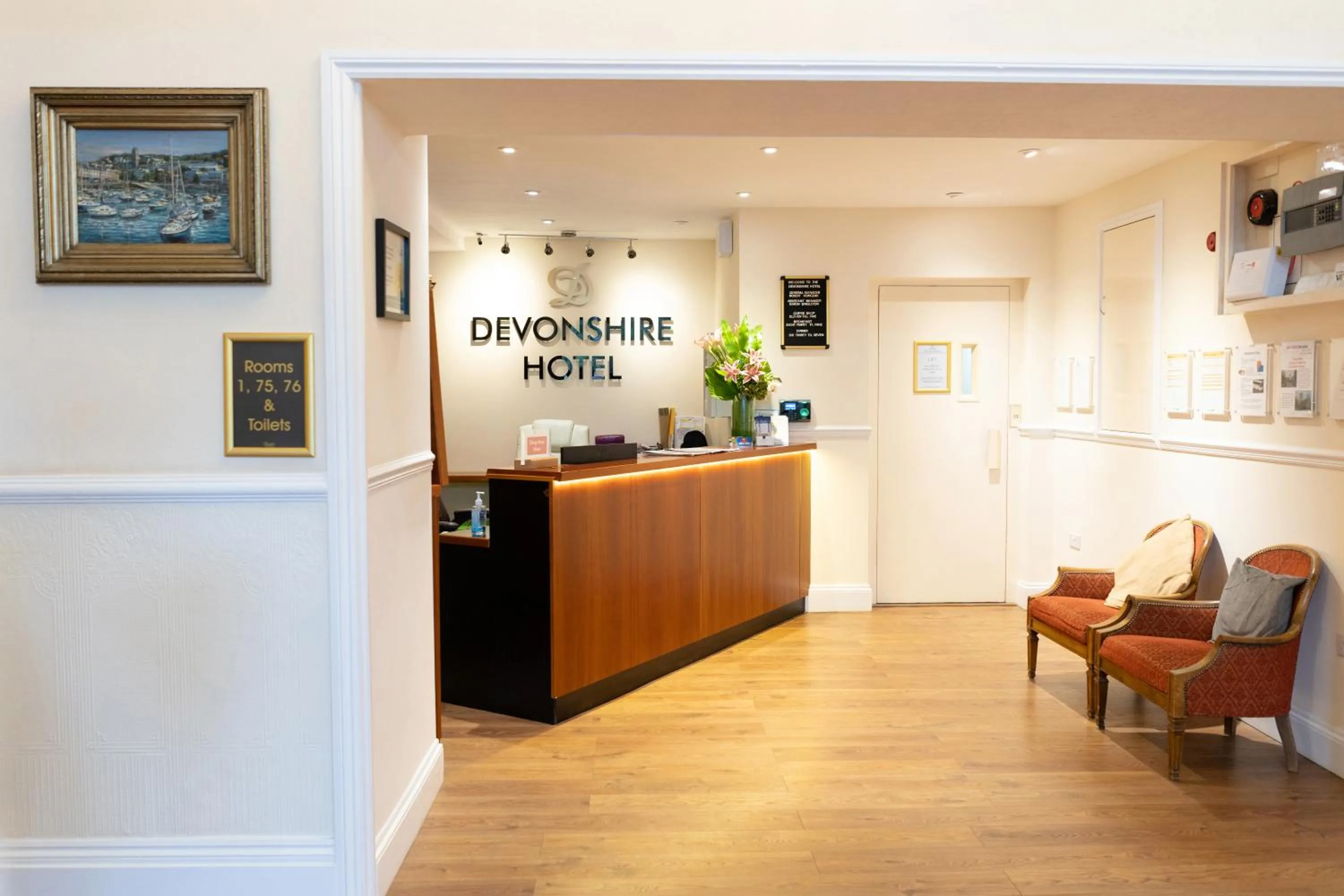 Lobby or reception in Devonshire Hotel