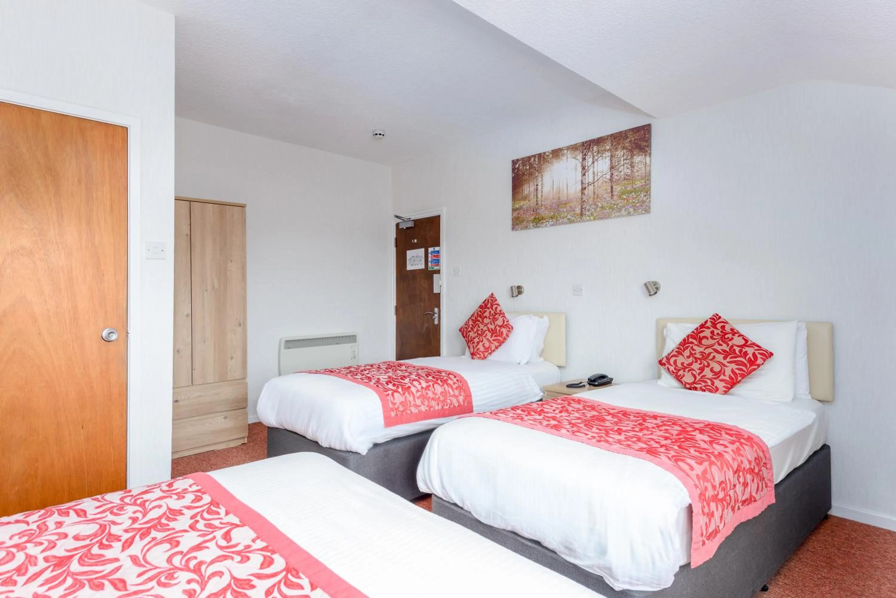 Bed in Somerset Hotel