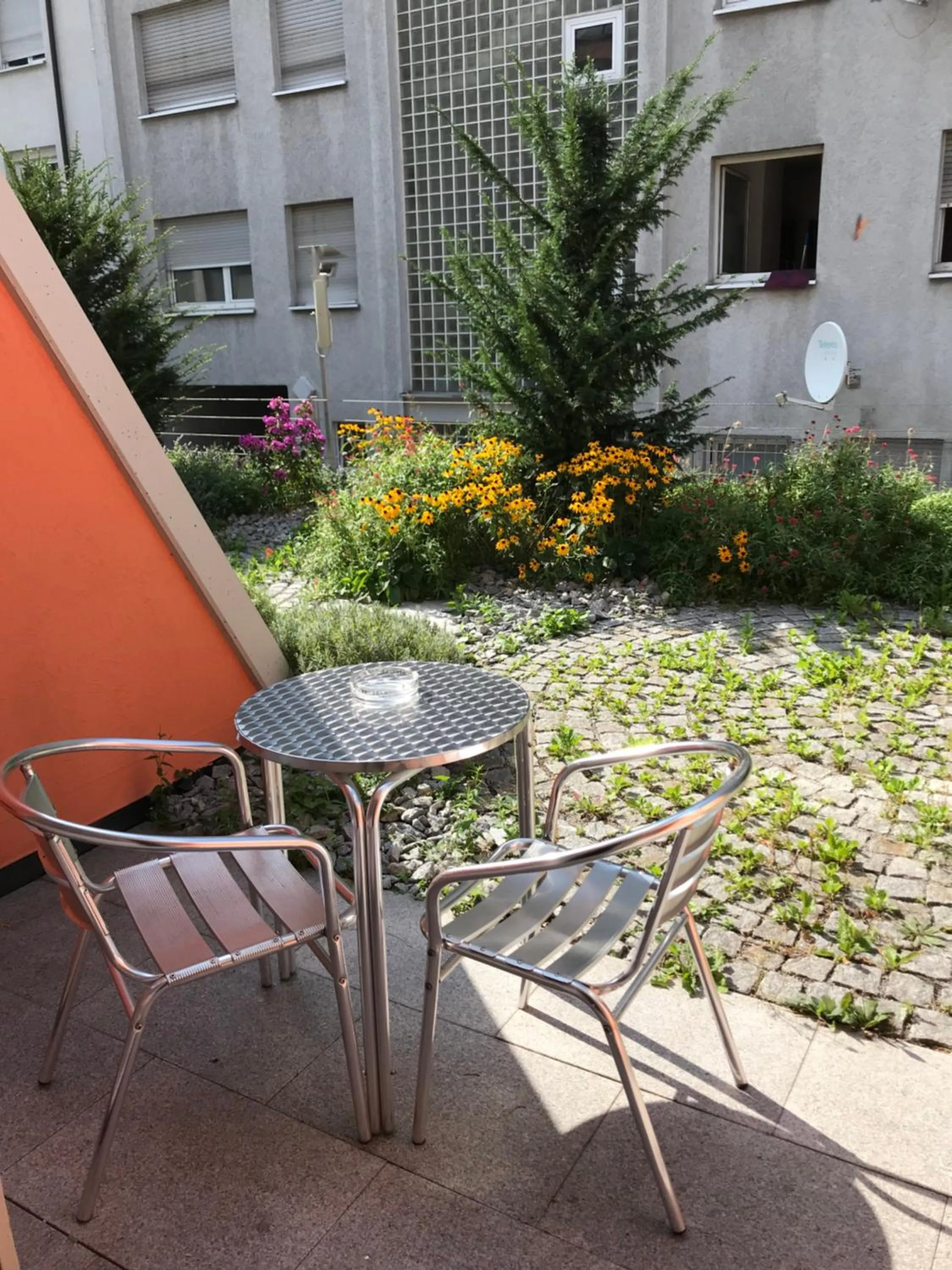 Property building in Abalon Hotel ideal