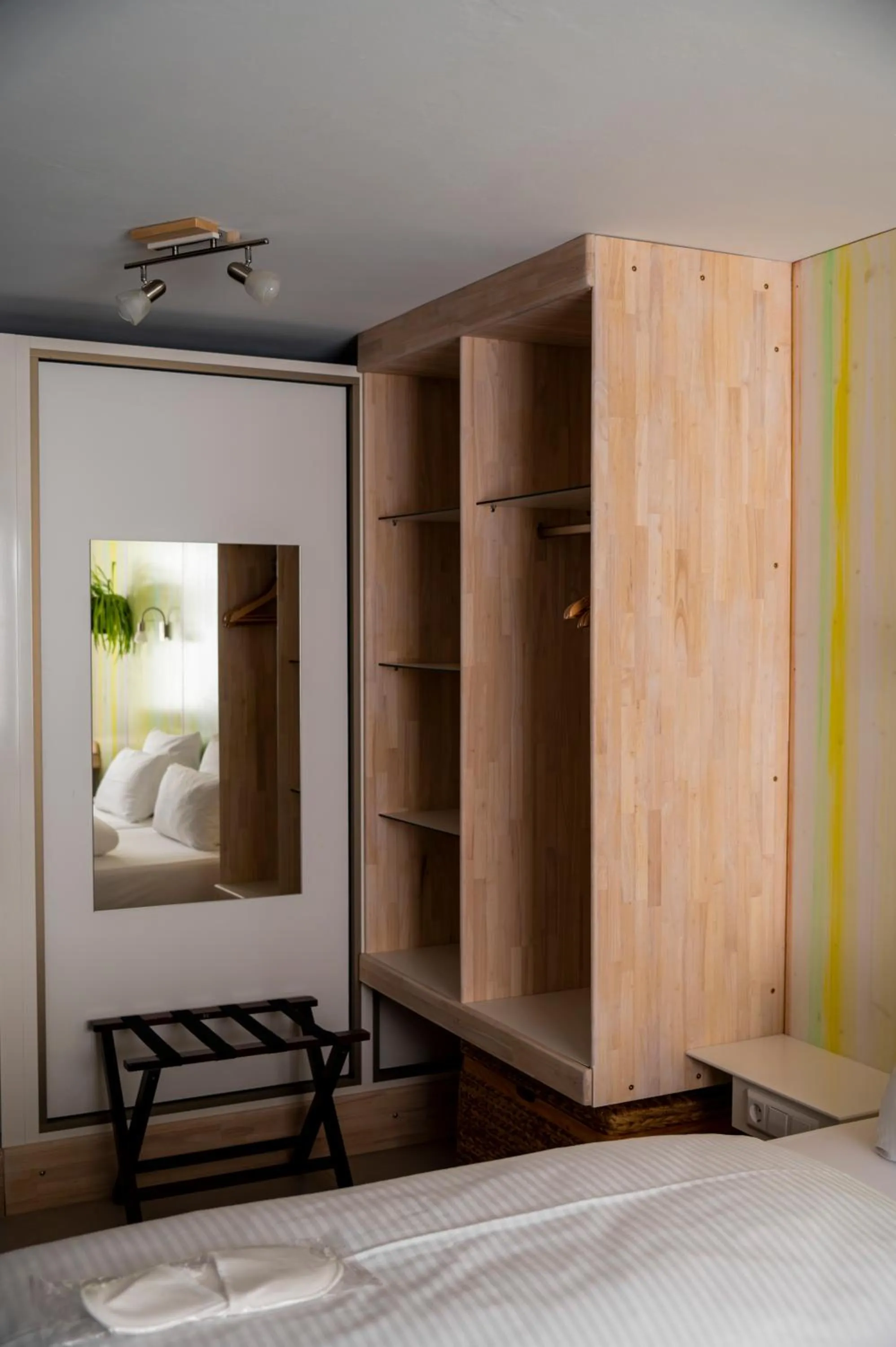 Bed in Abalon Hotel ideal