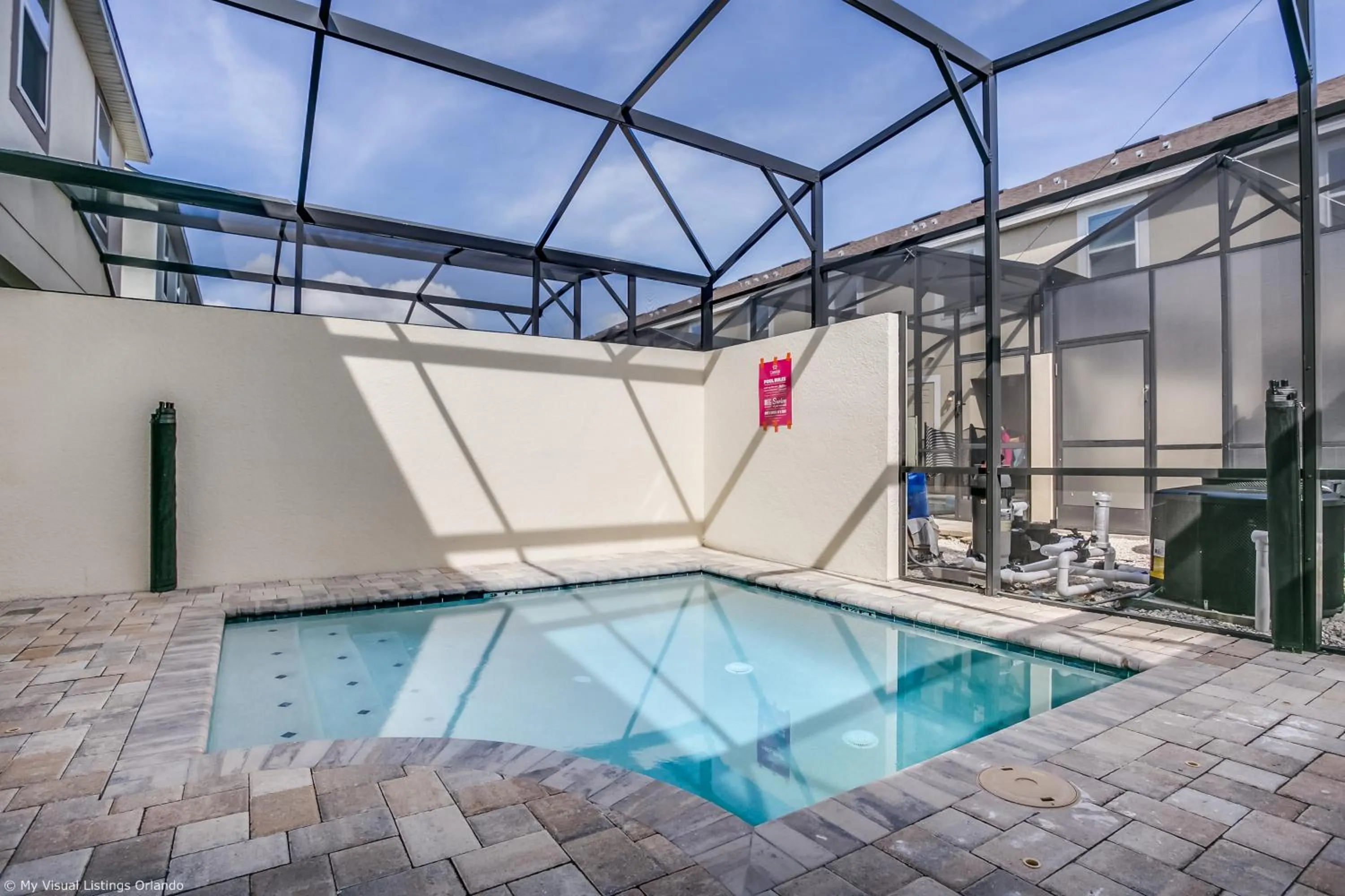 Beautiful Townhome wPool &FREE Resort Access