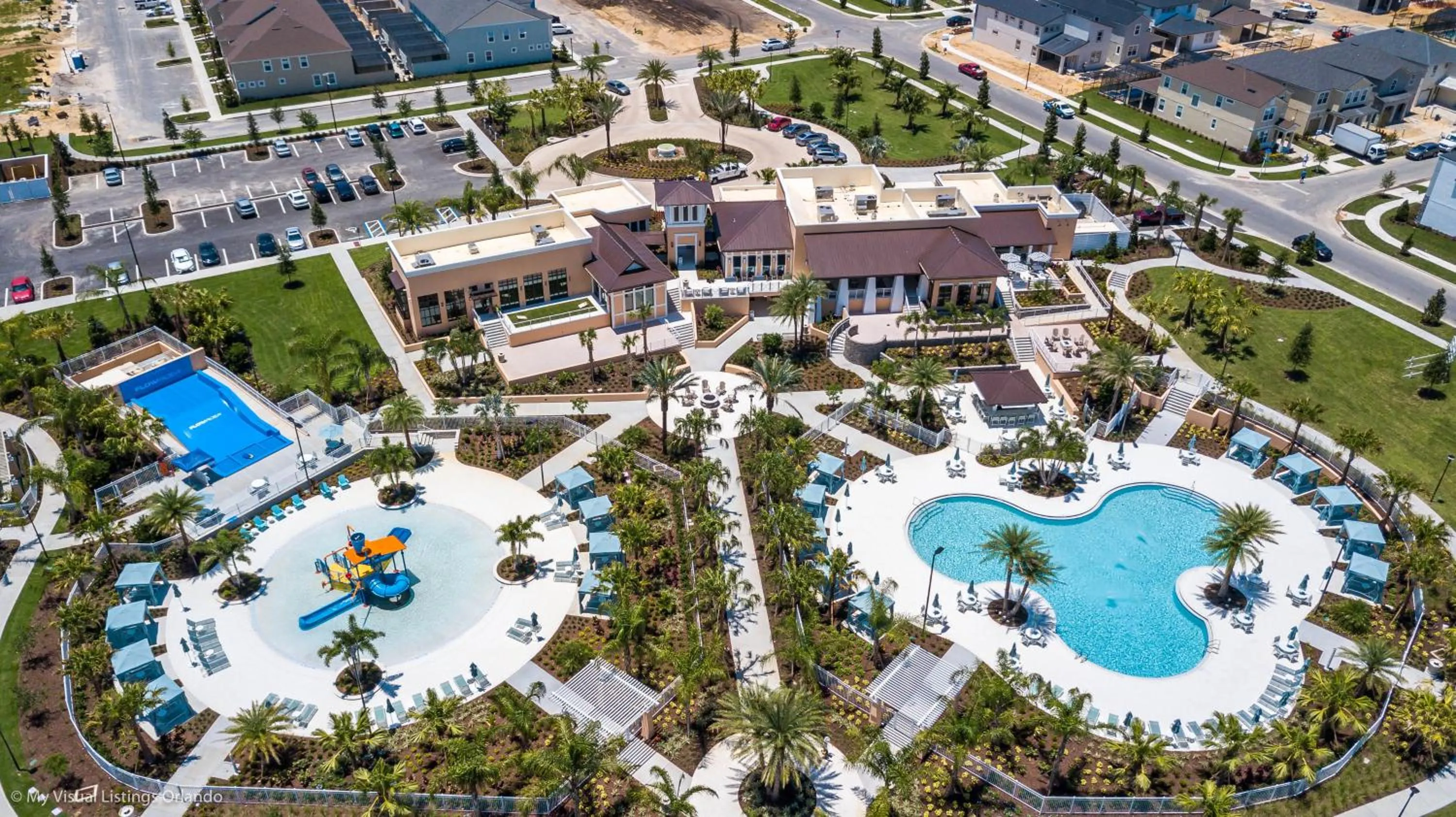 Beautiful Furnished Townhome w Private Pool