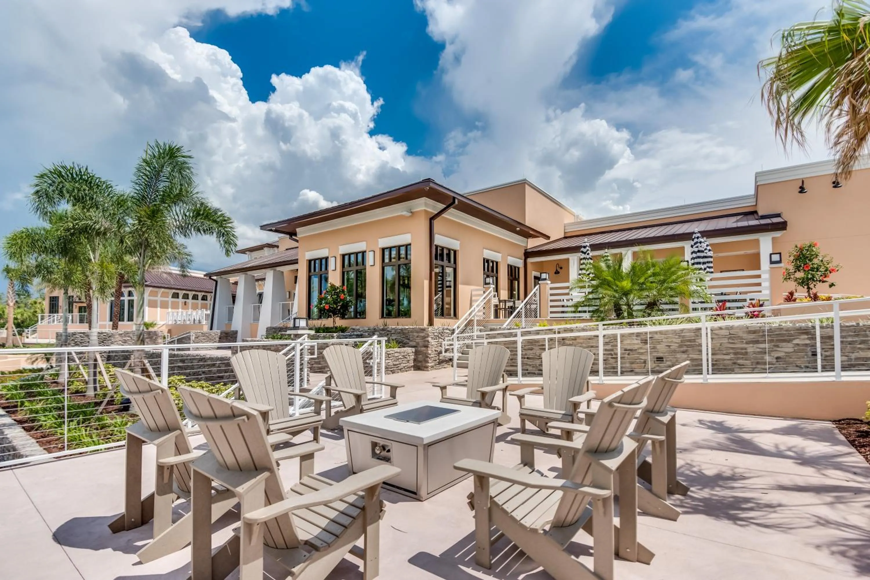 Beautiful Furnished Townhome w Private Pool